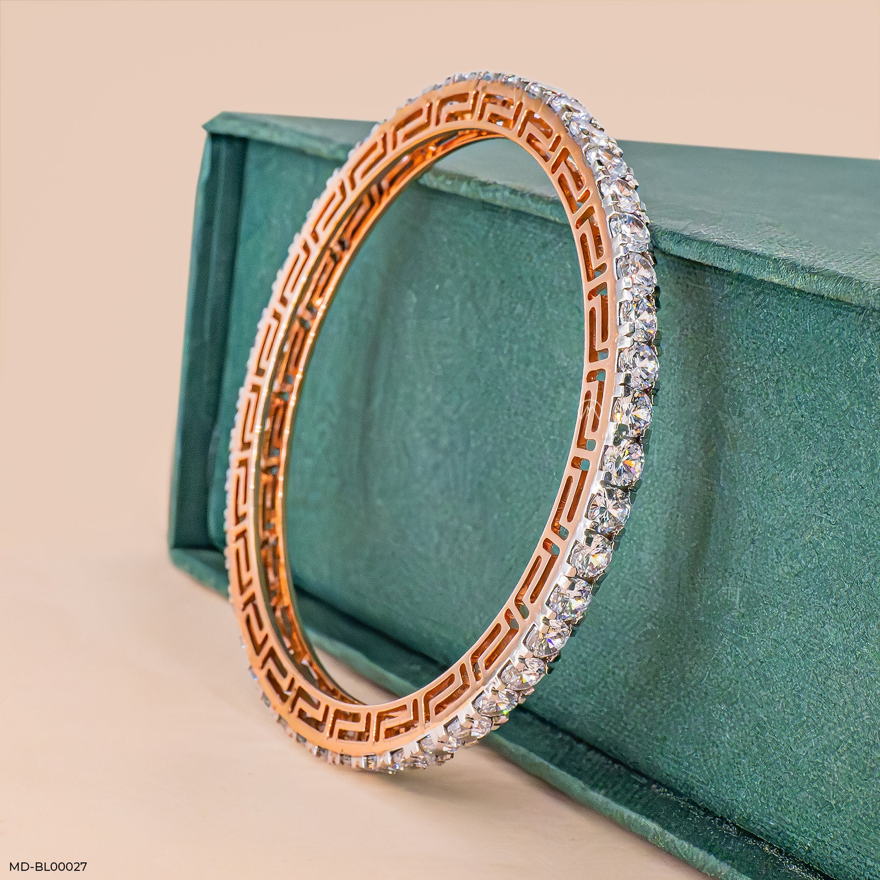 30 Cent Solitaire Single Line Winsome Bangle 14K Yellow Gold