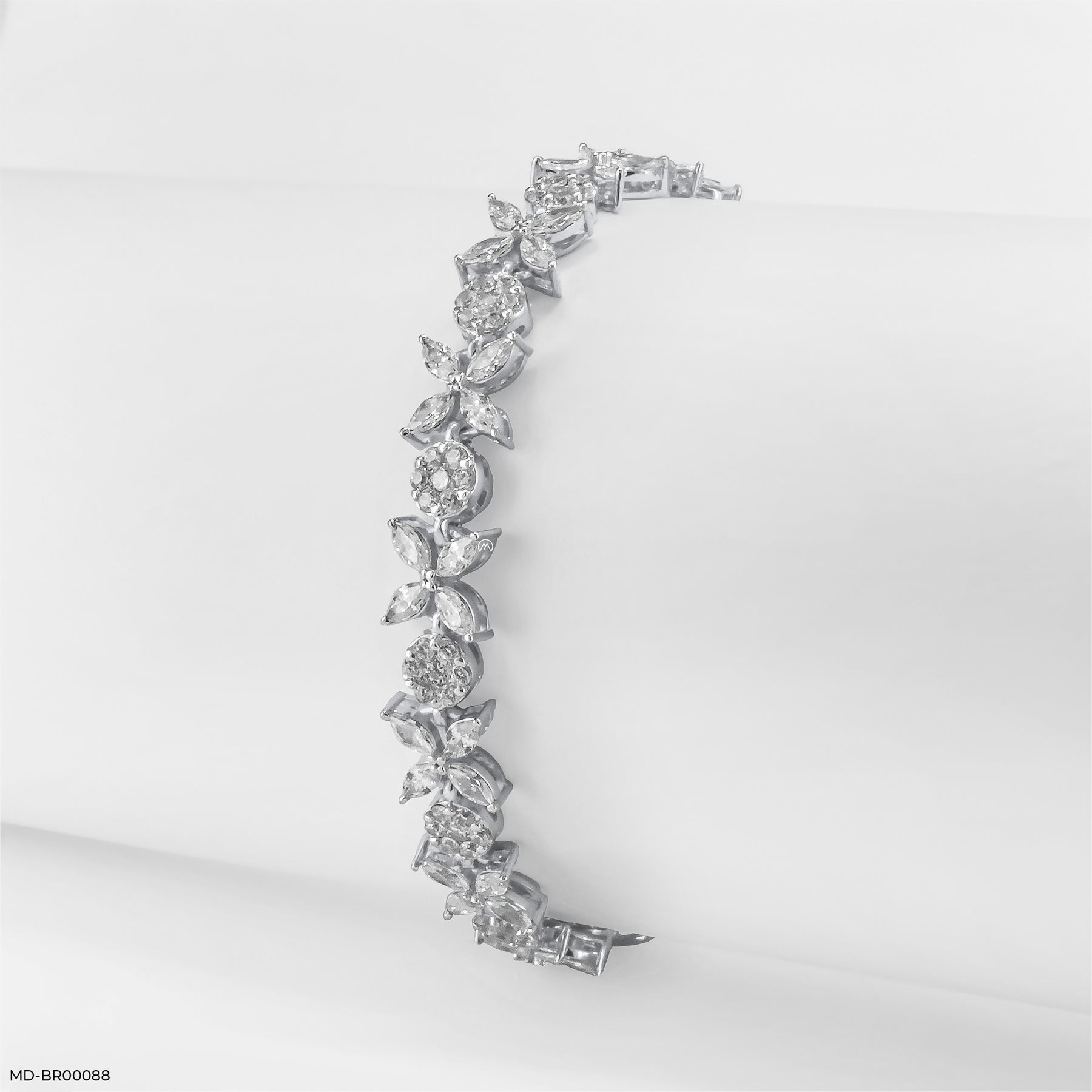 Dreamweaver Infinity Diamond Bracelets 18K Rose Gold