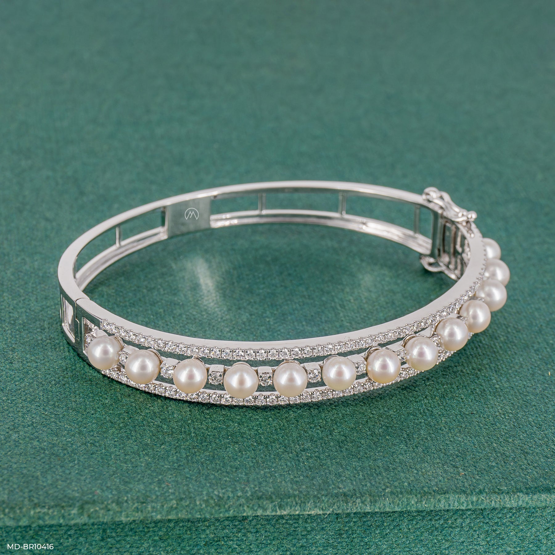 Serene Glow Bangle 14K Rose Gold