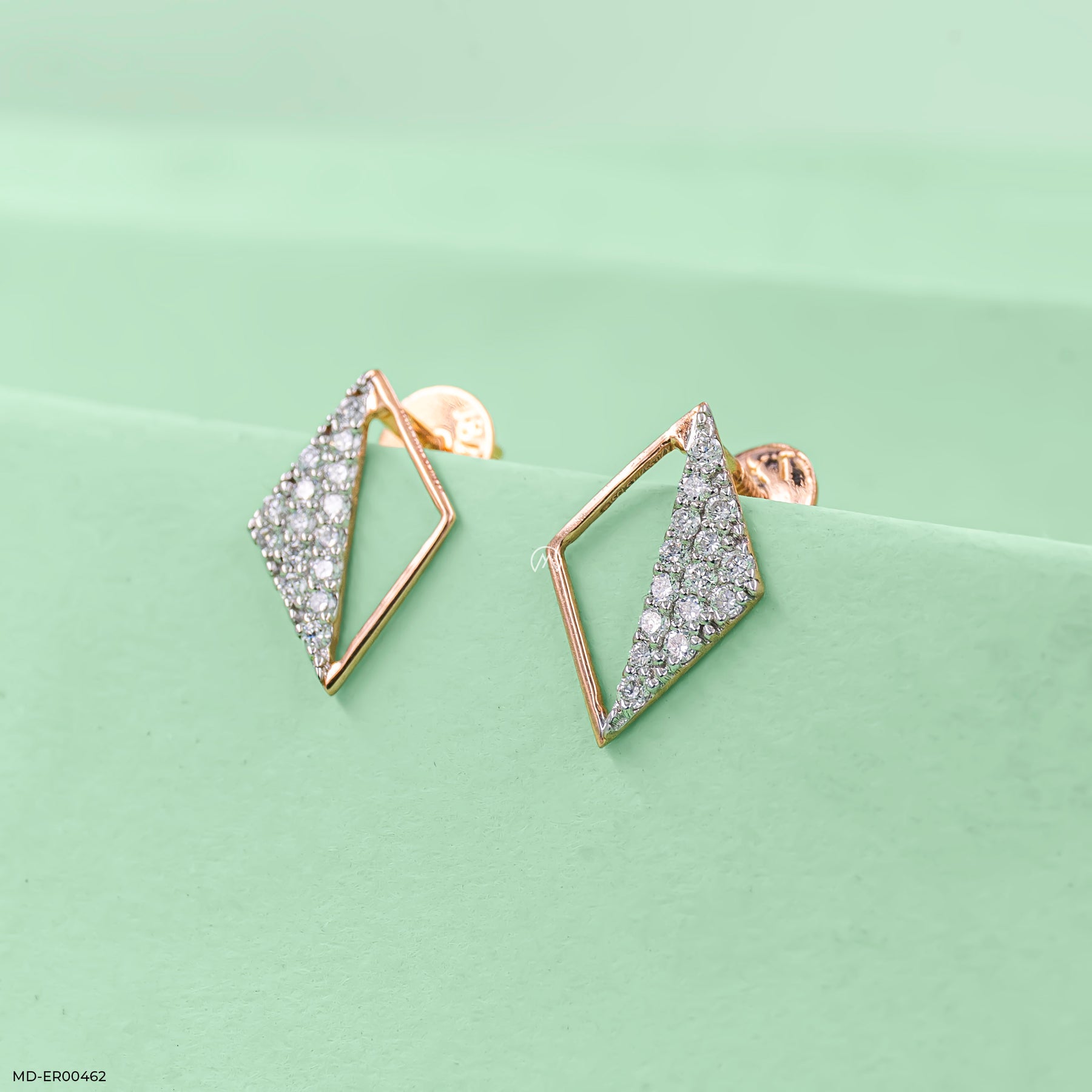 Treasured Beauty Diamond Earrings Platinum 950
