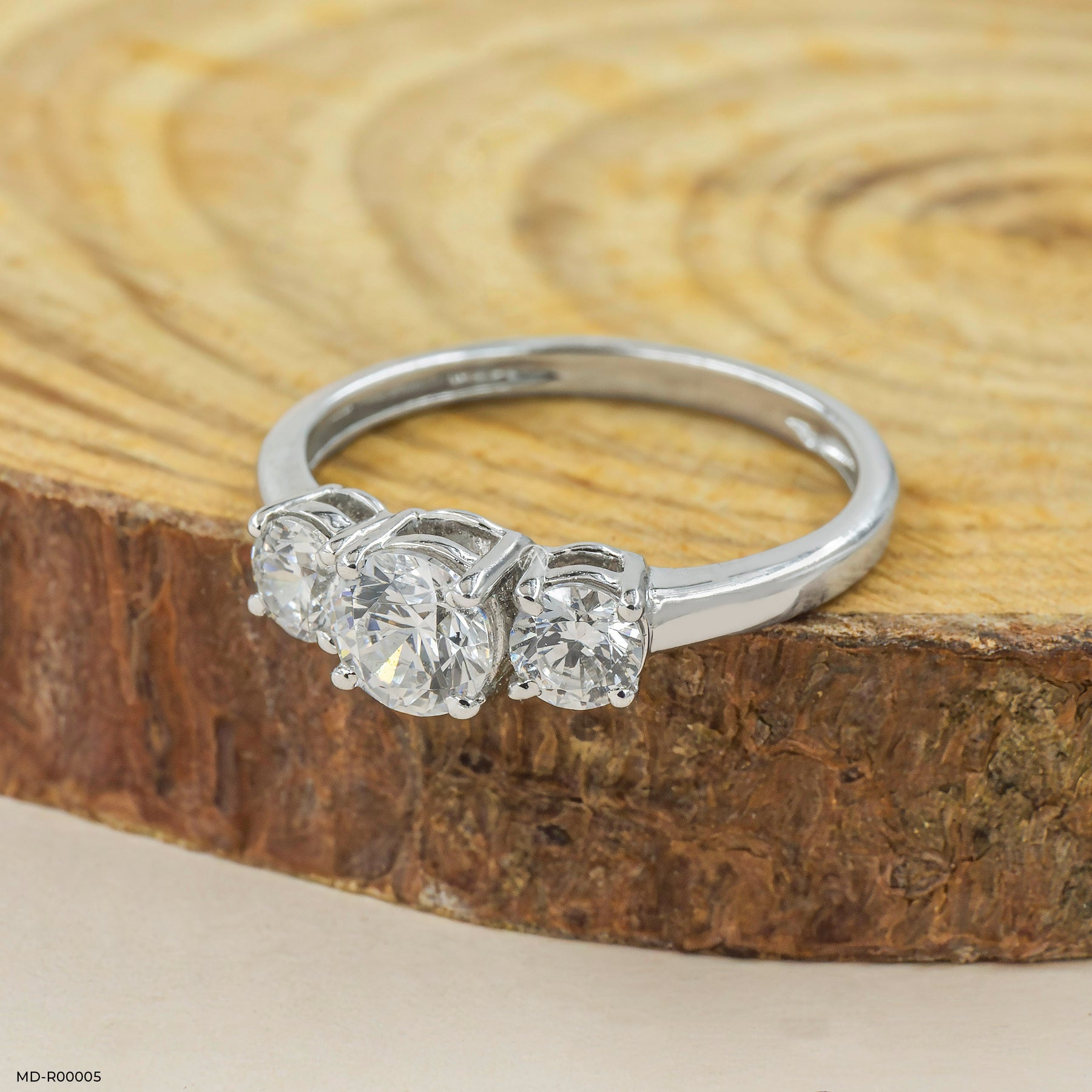 3 Stone Diamond Ring 18K Yellow Gold