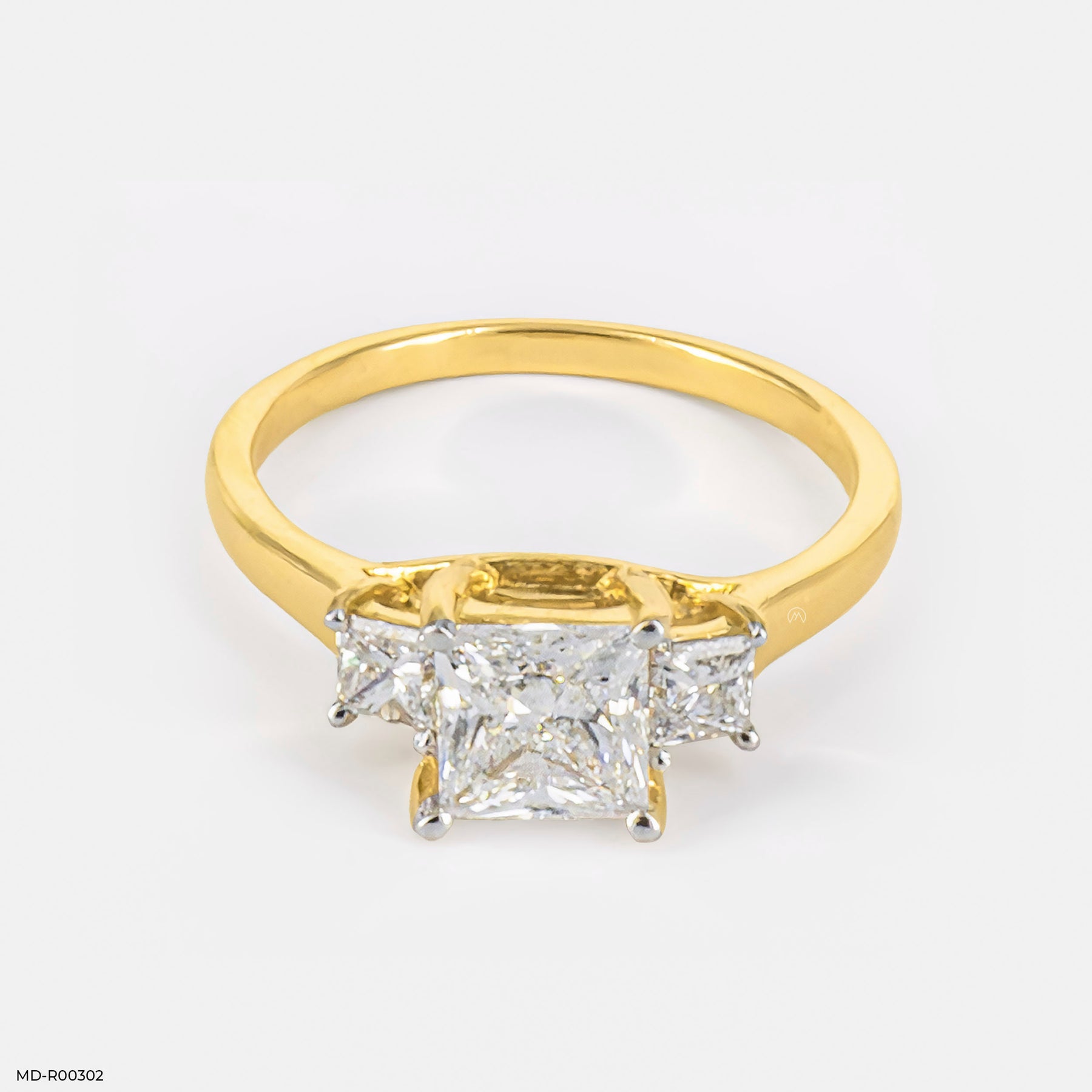 Princess Three Stone Ring Platinum 950