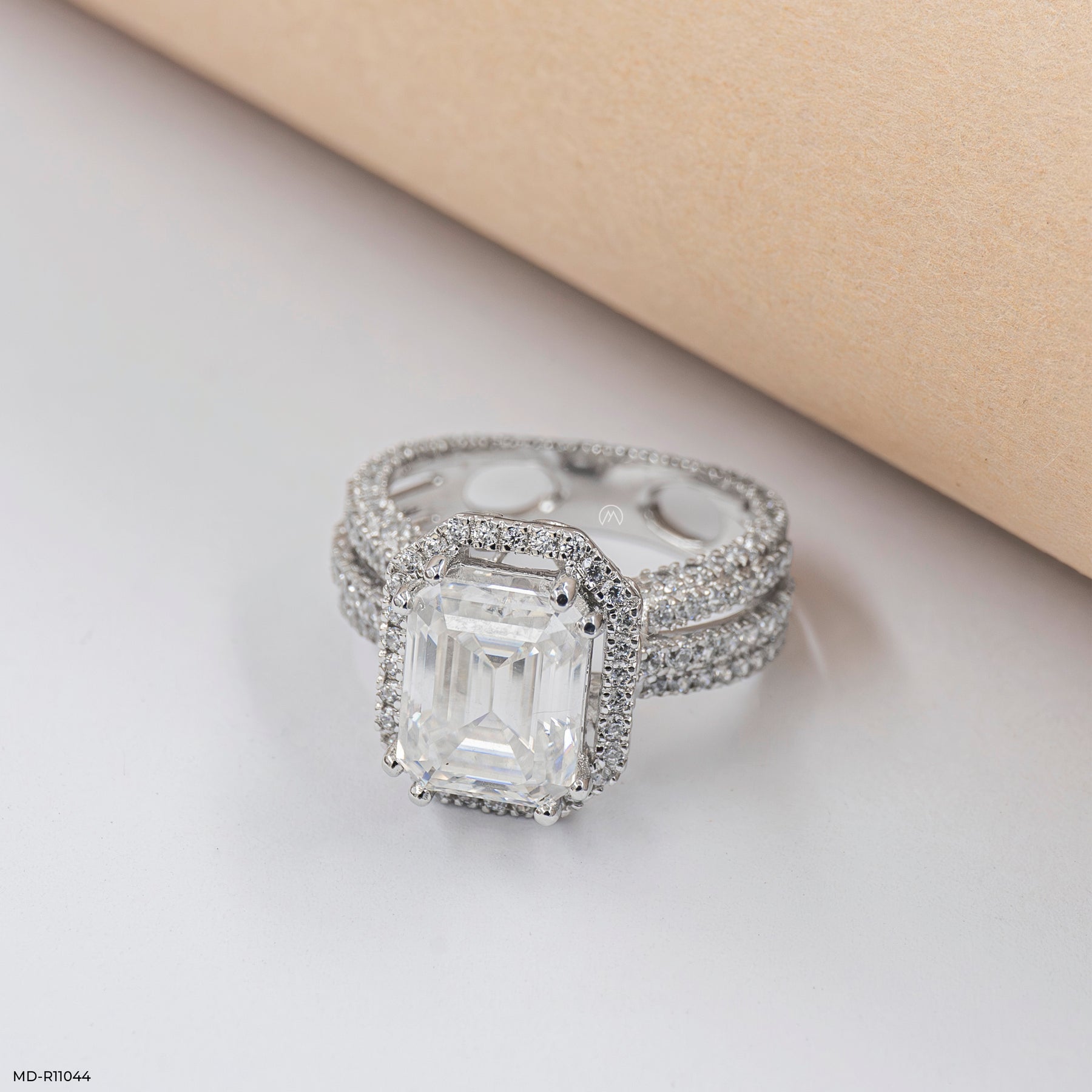 The Glacial Majesty Ring 14K Rose Gold