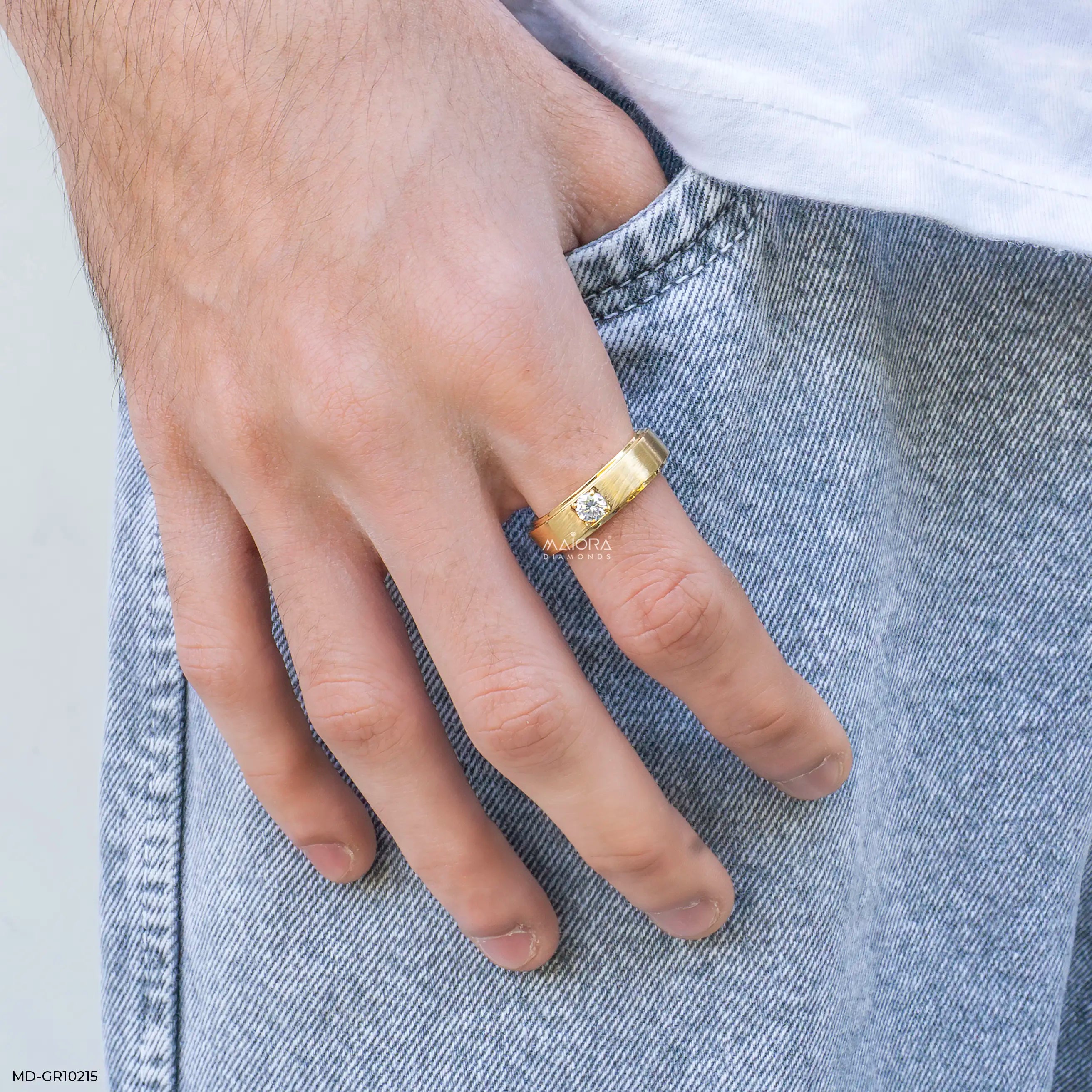 Brilliance Solo Diamond Mens Ring 9K Yellow Gold