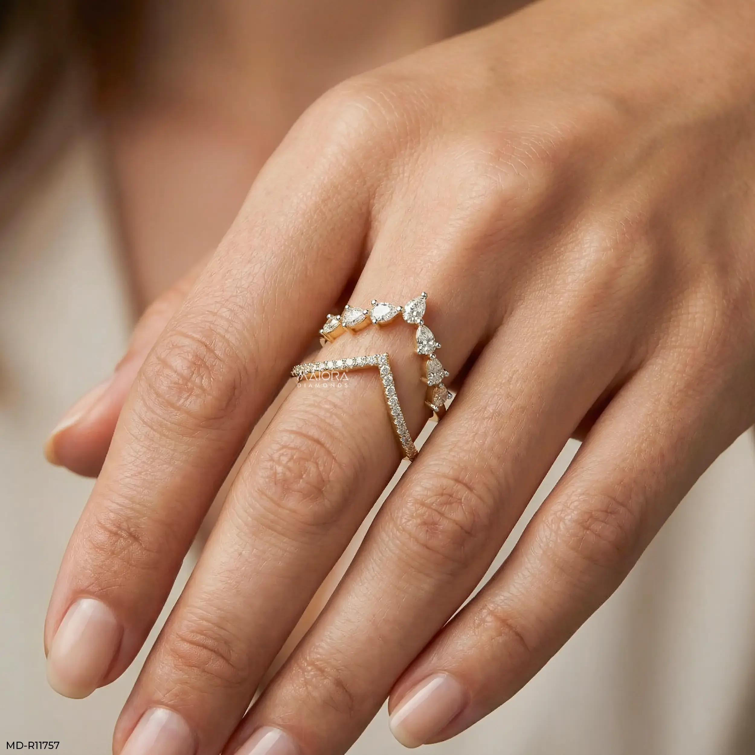 Divergent Liner Vanki Diamond Ring 9K Yellow Gold