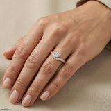 Love's Direction Vanki Diamond Ring Platinum 950