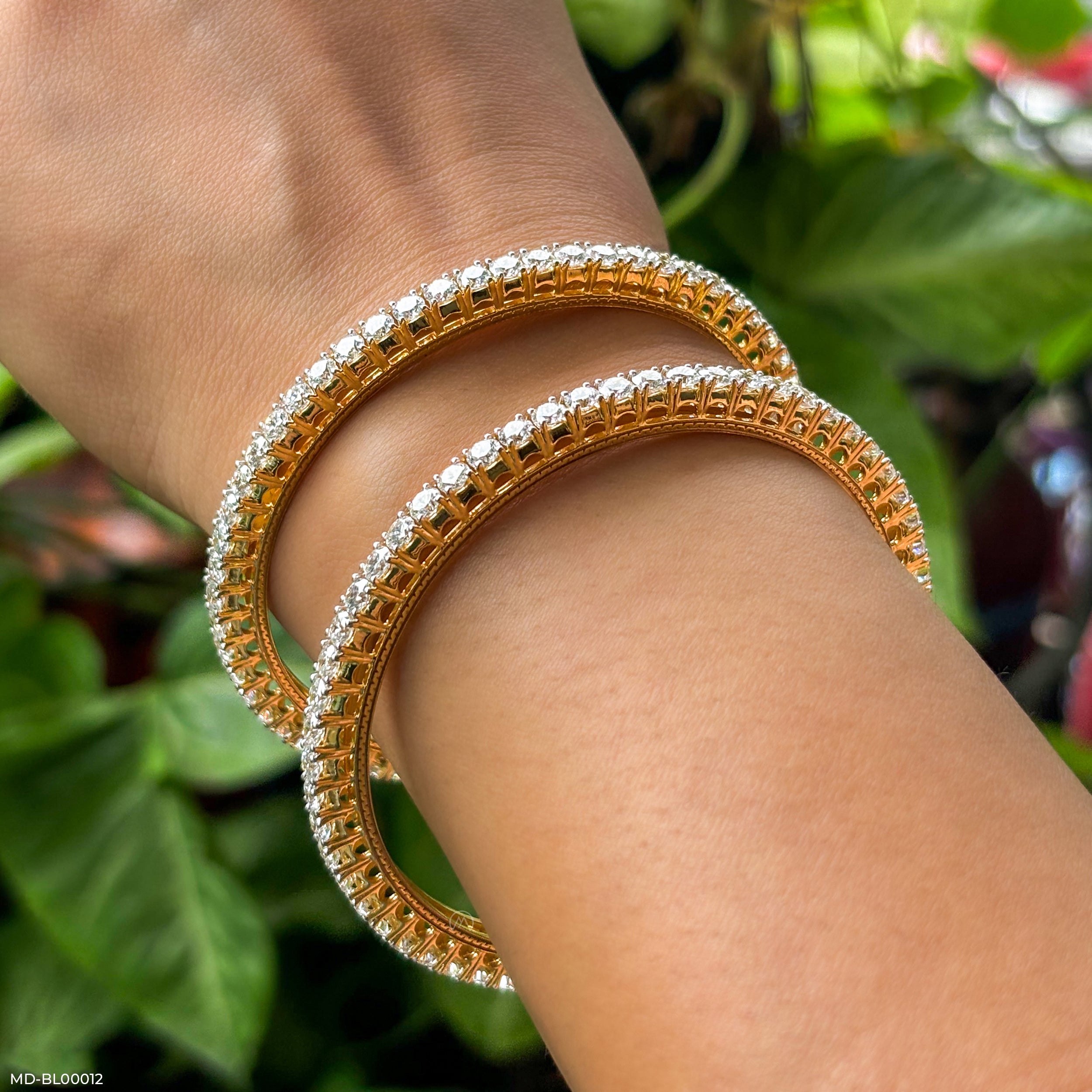 Petal Pave Bangle 9K Yellow Gold