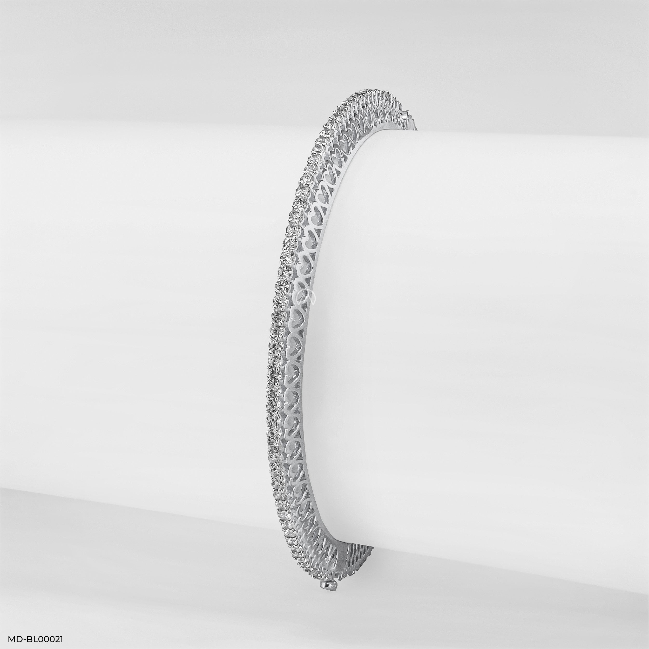 2 Cent Single Line Classic Round Bangle 14K White Gold