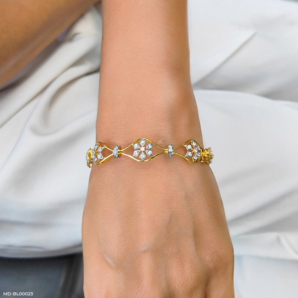 Elegent Flower Diamond Bangles 18K White Gold