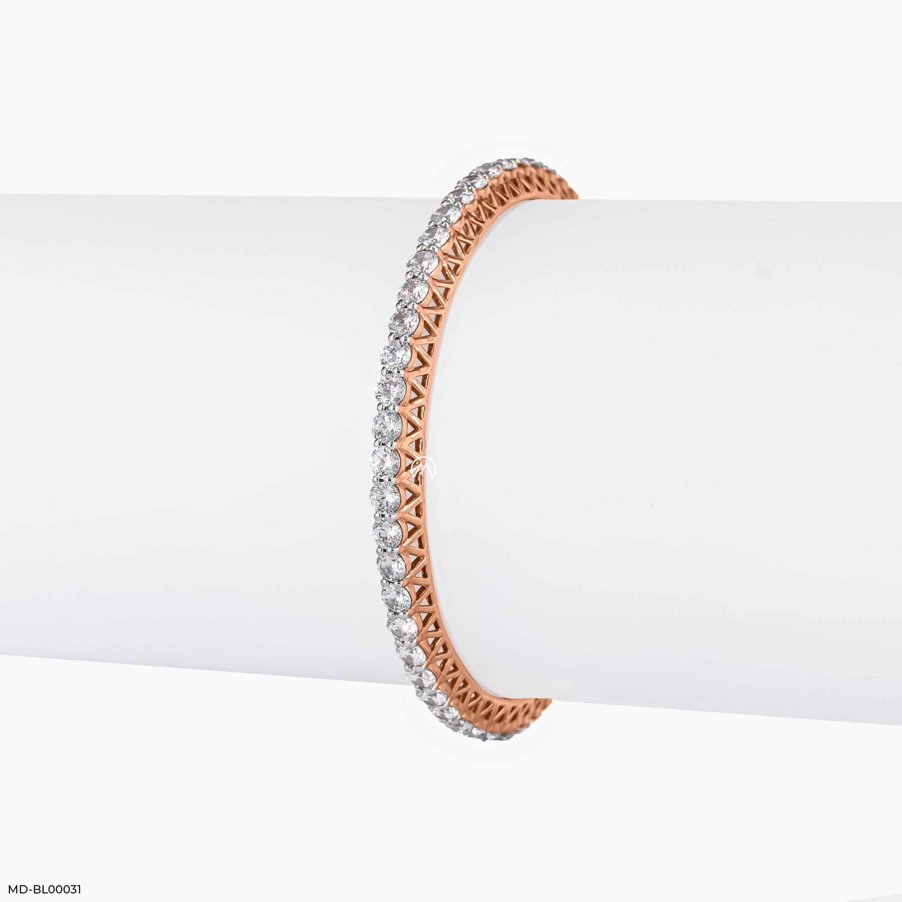 20 Cent Solitaire Single Line Aura Bangle 14K White Gold