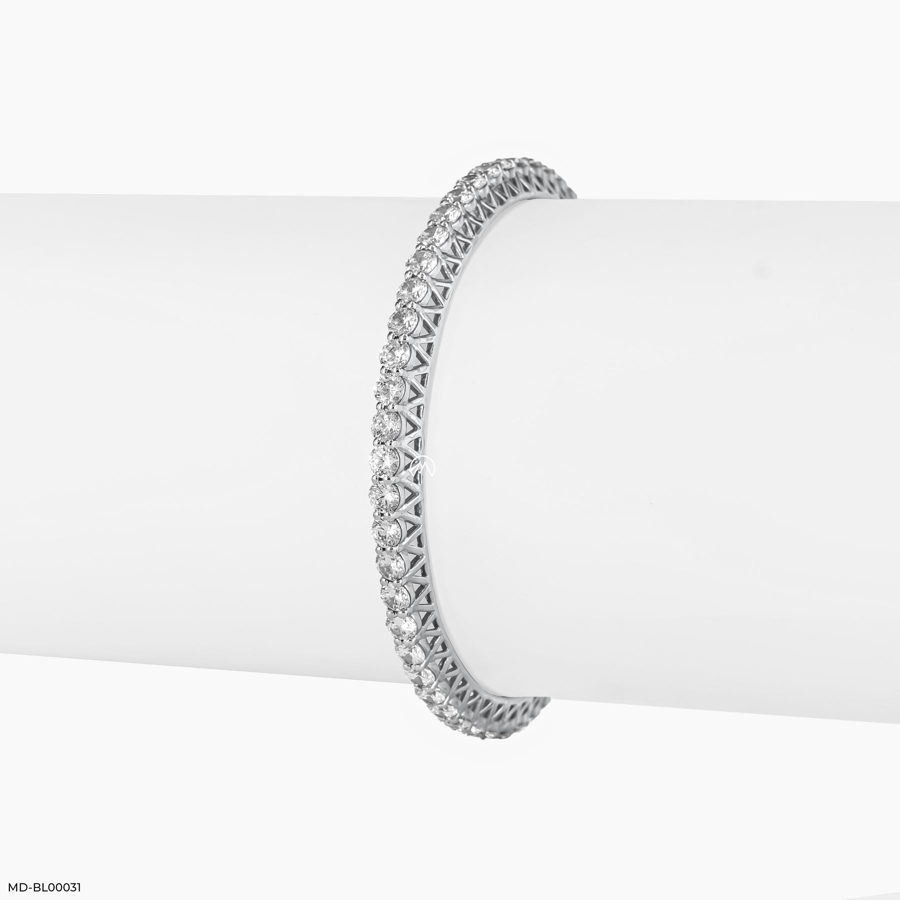 20 Cent Solitaire Single Line Aura Bangle 14K White Gold