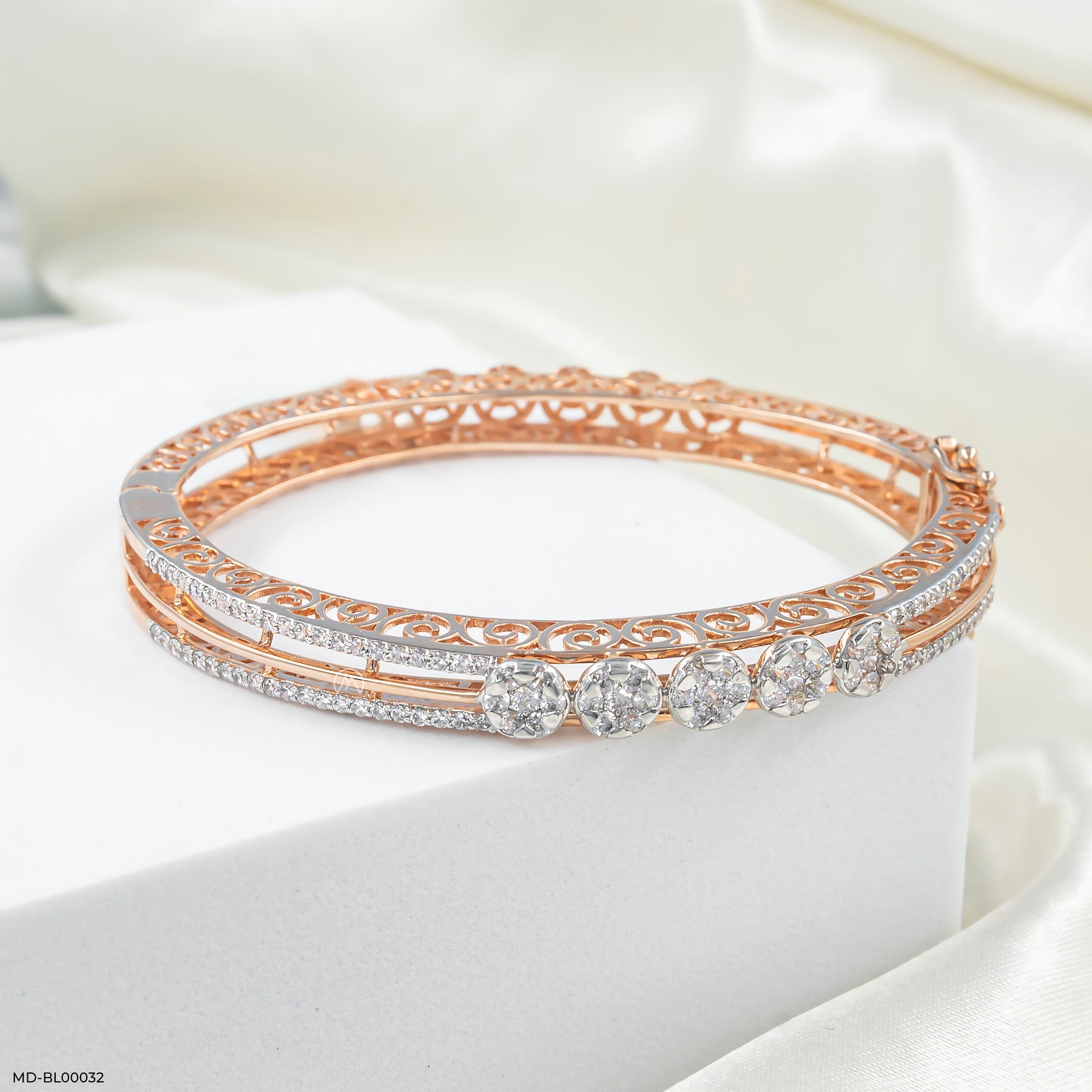 Finesse Diamond Bangle 14K Rose Gold
