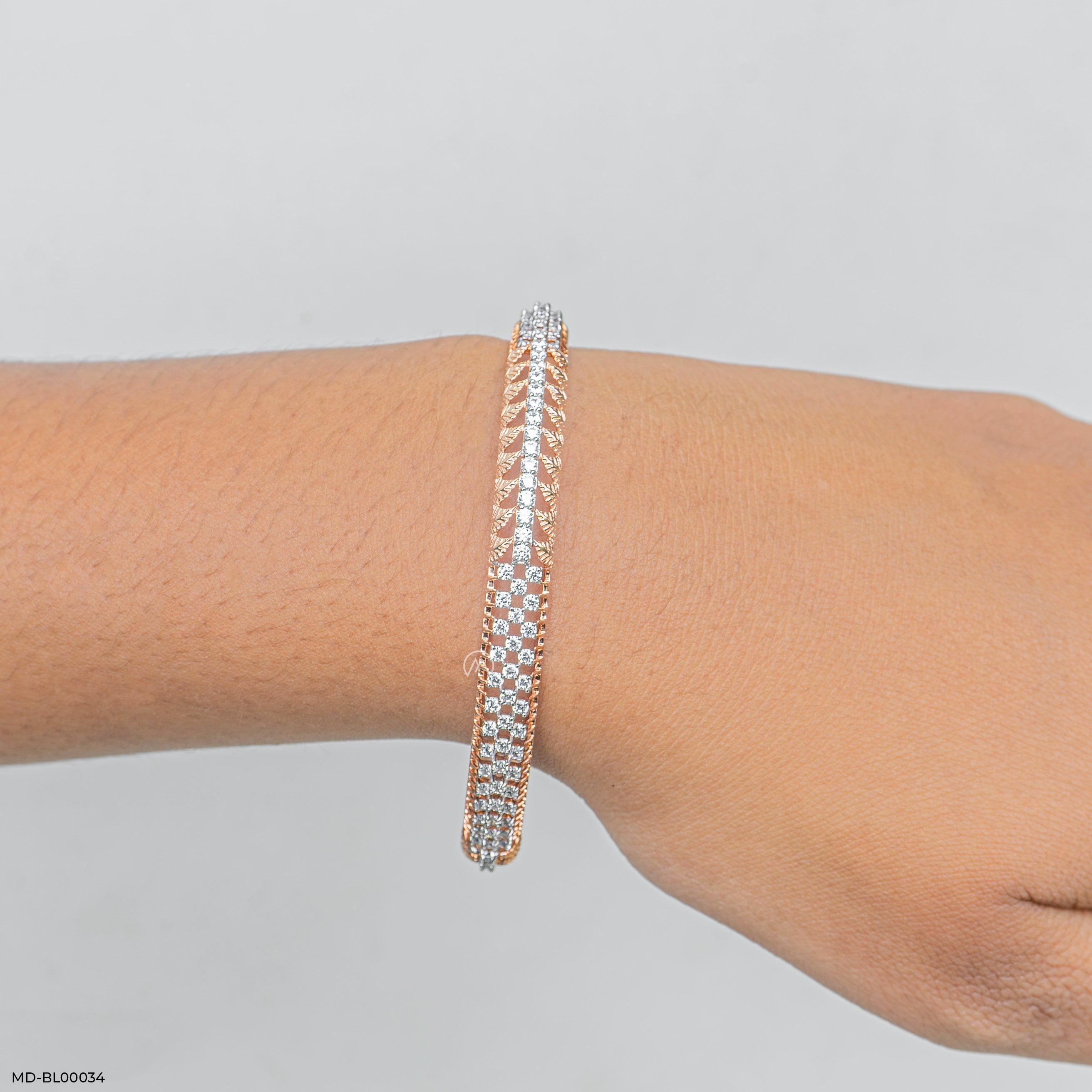 Sparkle Secrets Bangle 9K Rose Gold