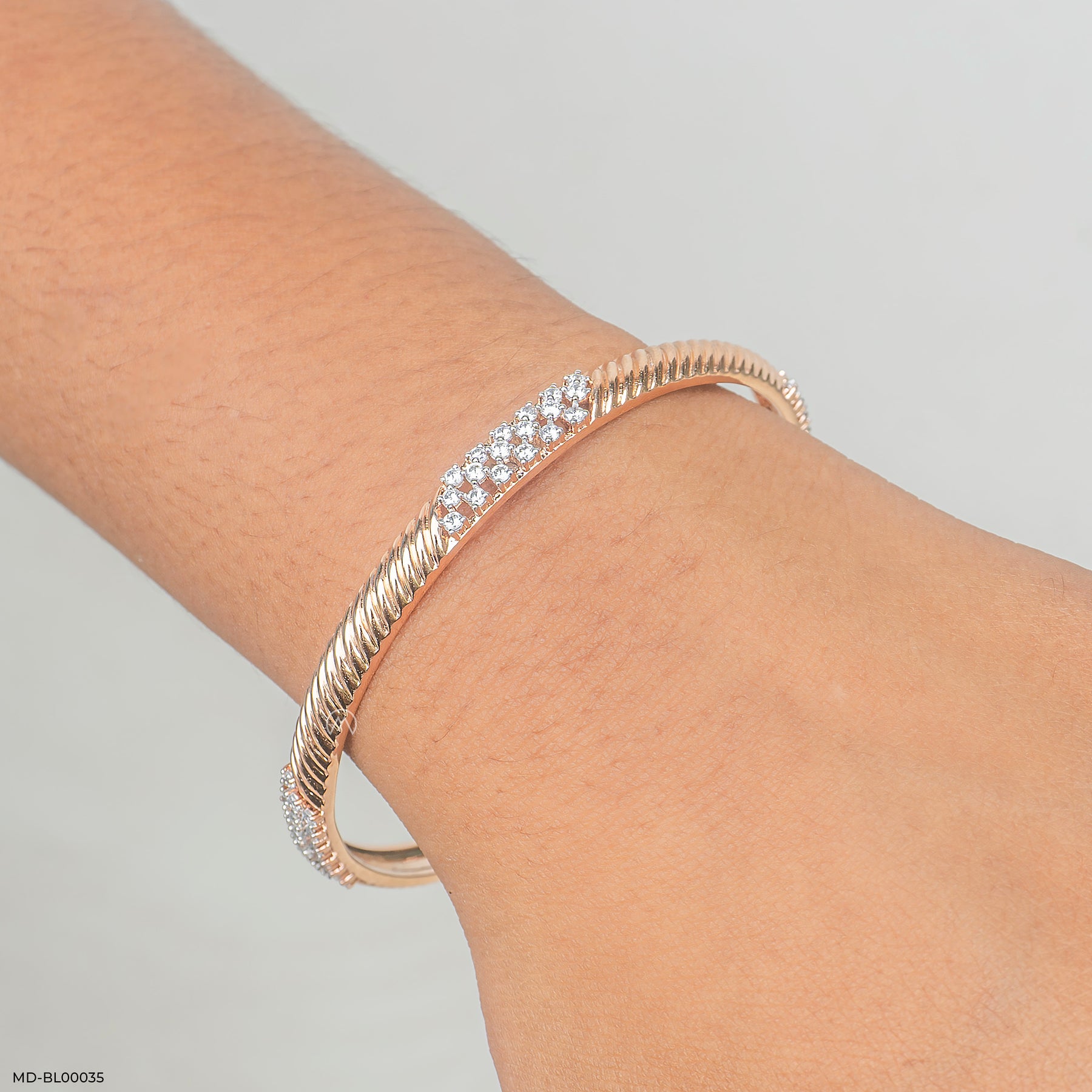 Nirvana Diamond Bangle 9K White Gold