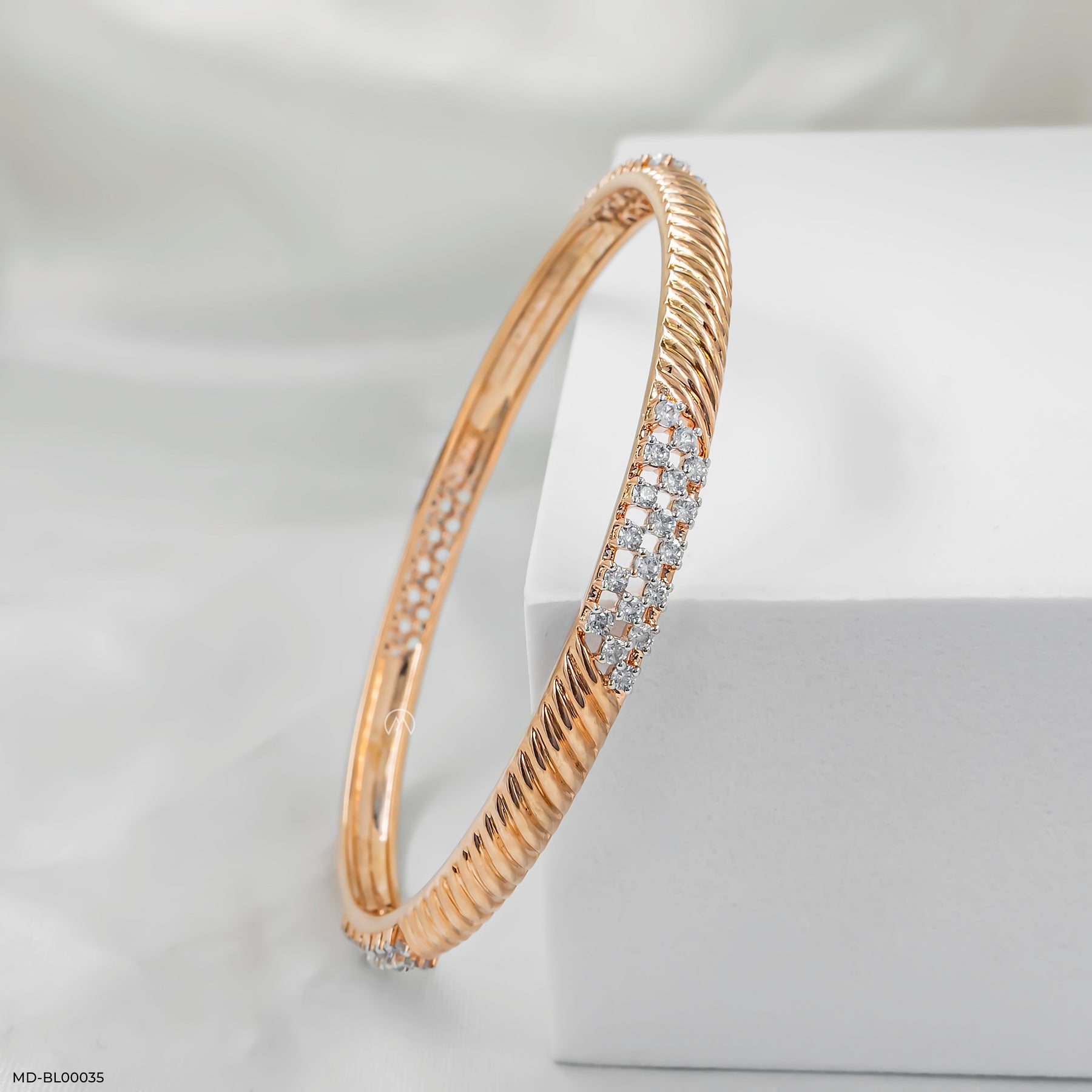 Nirvana Diamond Bangle 9K White Gold