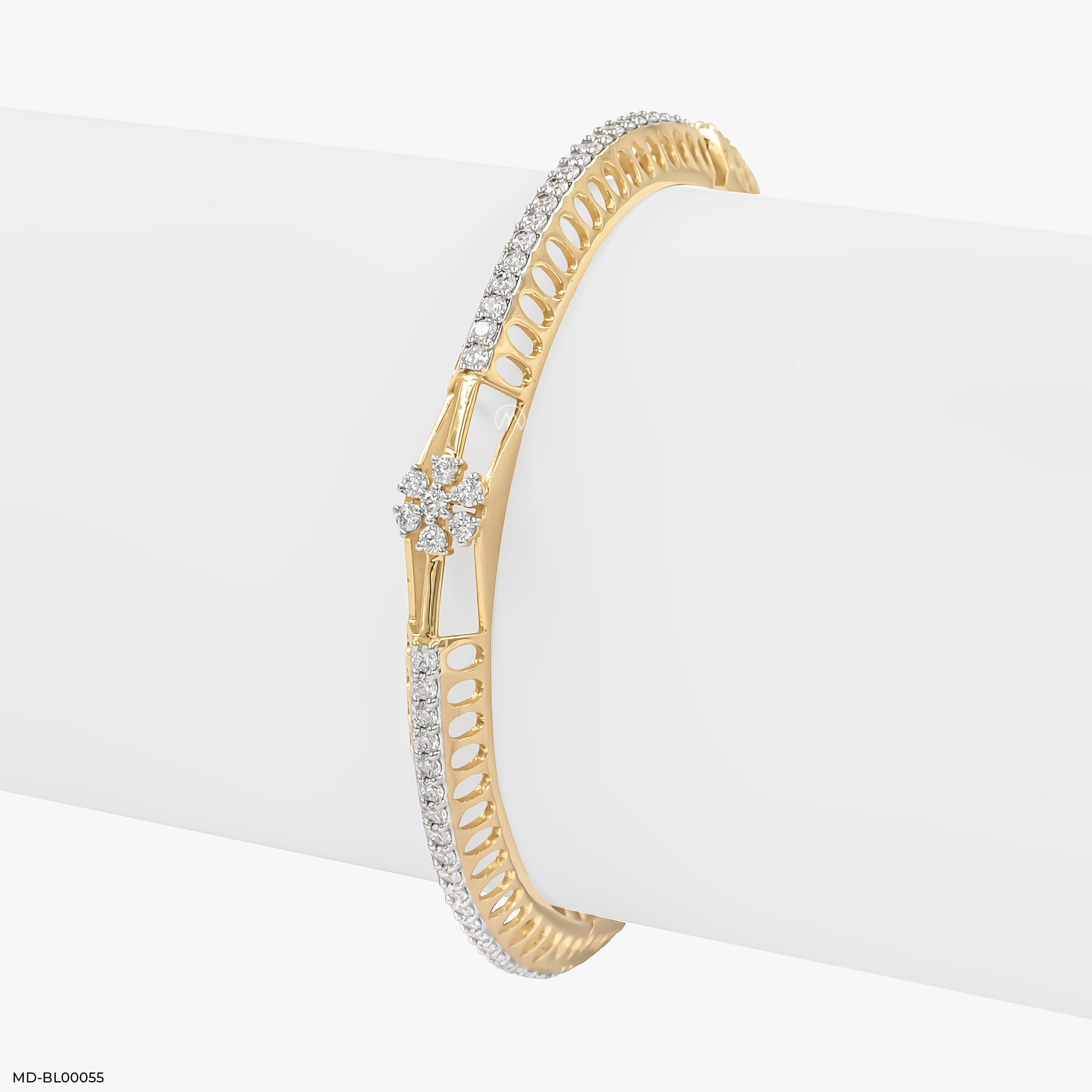 Diamant  Diamond Bangle 9K White Gold