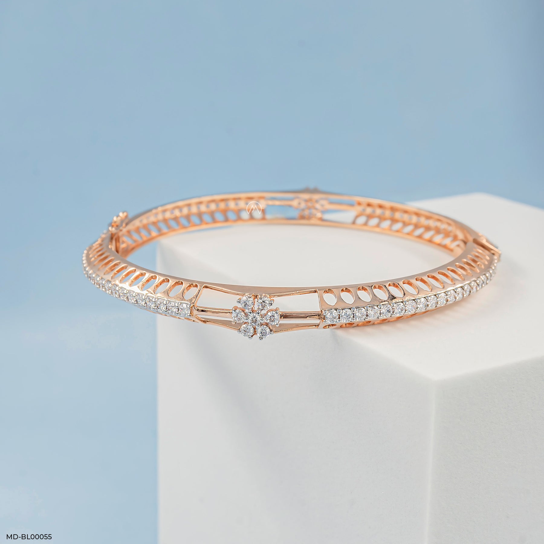 Diamant  Diamond Bangle 9K White Gold