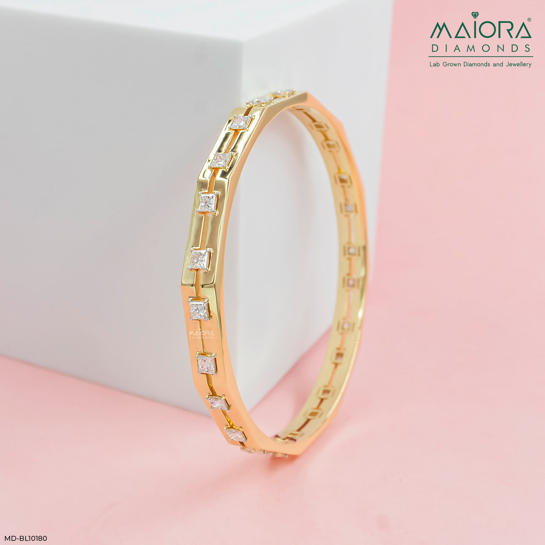 Dazzle Diamond Bangle 18K Yellow Gold