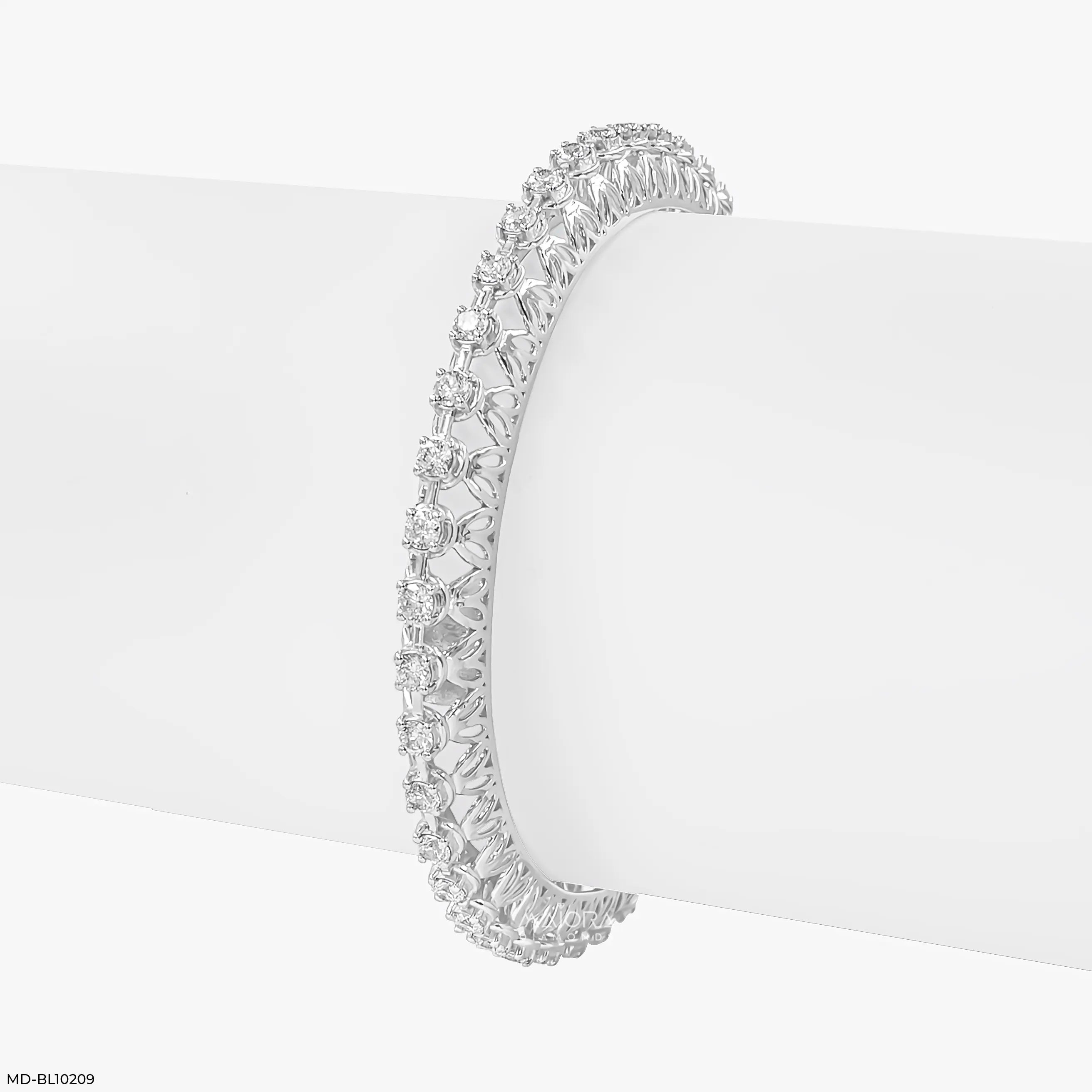 Stellar Dome Lattice Diamond Bangle 9K Yellow Gold