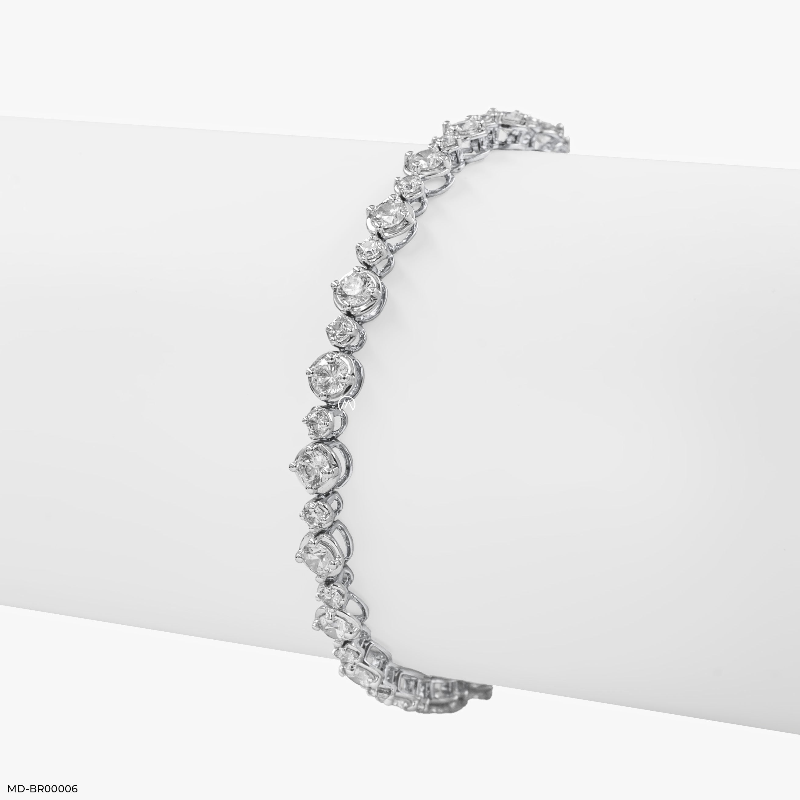 Tennis Daizy Diamond Bracelet