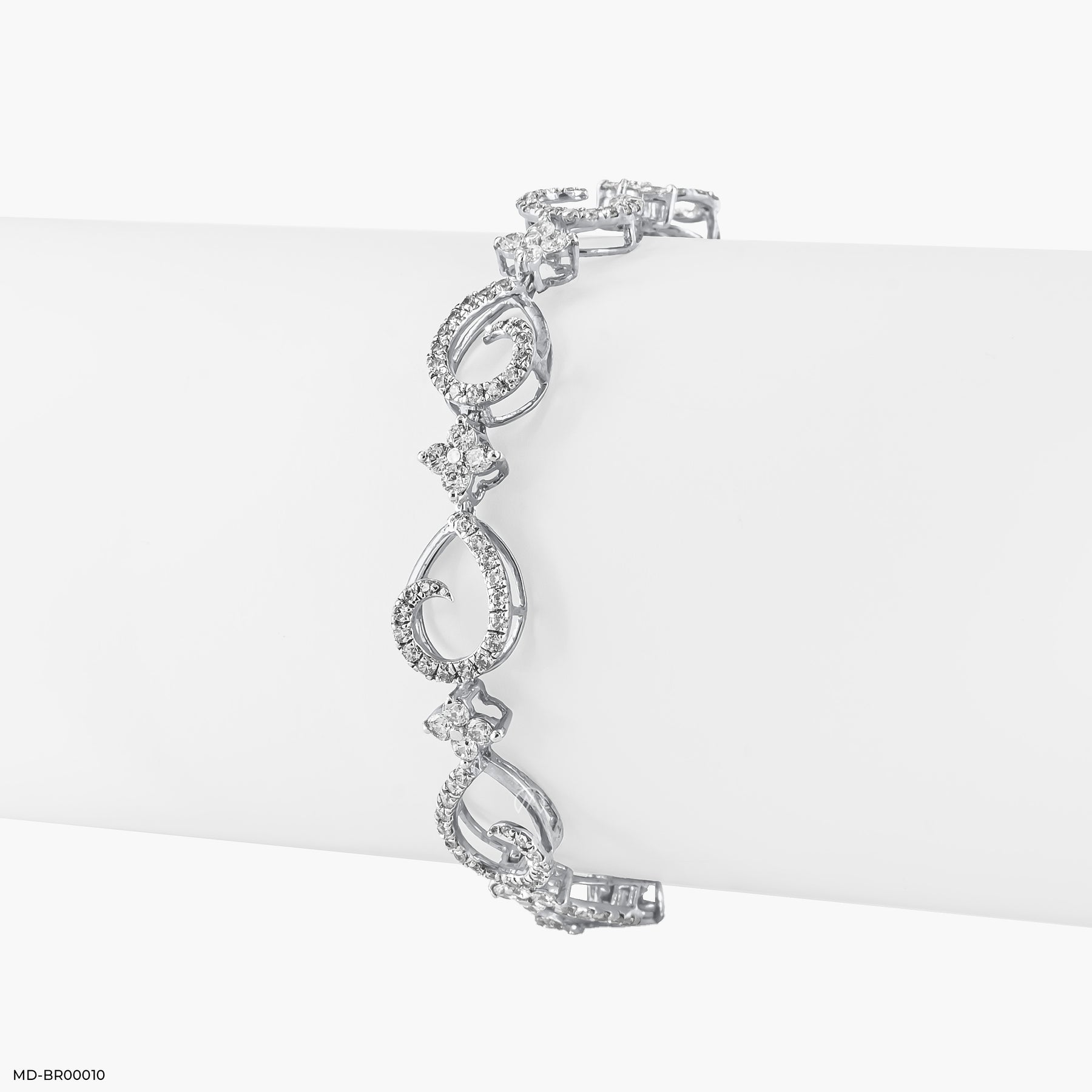 Sparking Tennies Diamond Bracelets 14K Yellow Gold