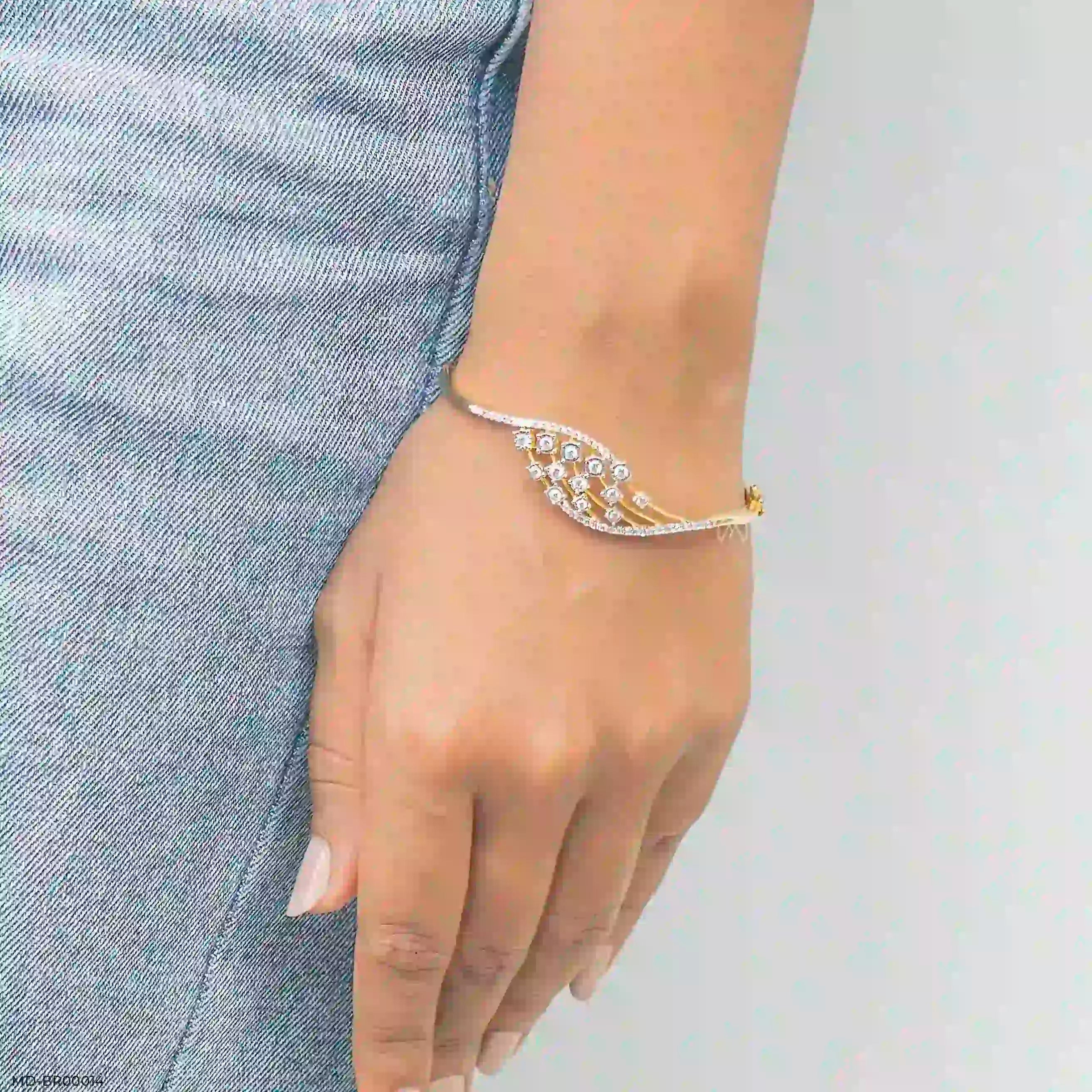 Curvy Graceful Diamond Bracelets 9K Yellow Gold