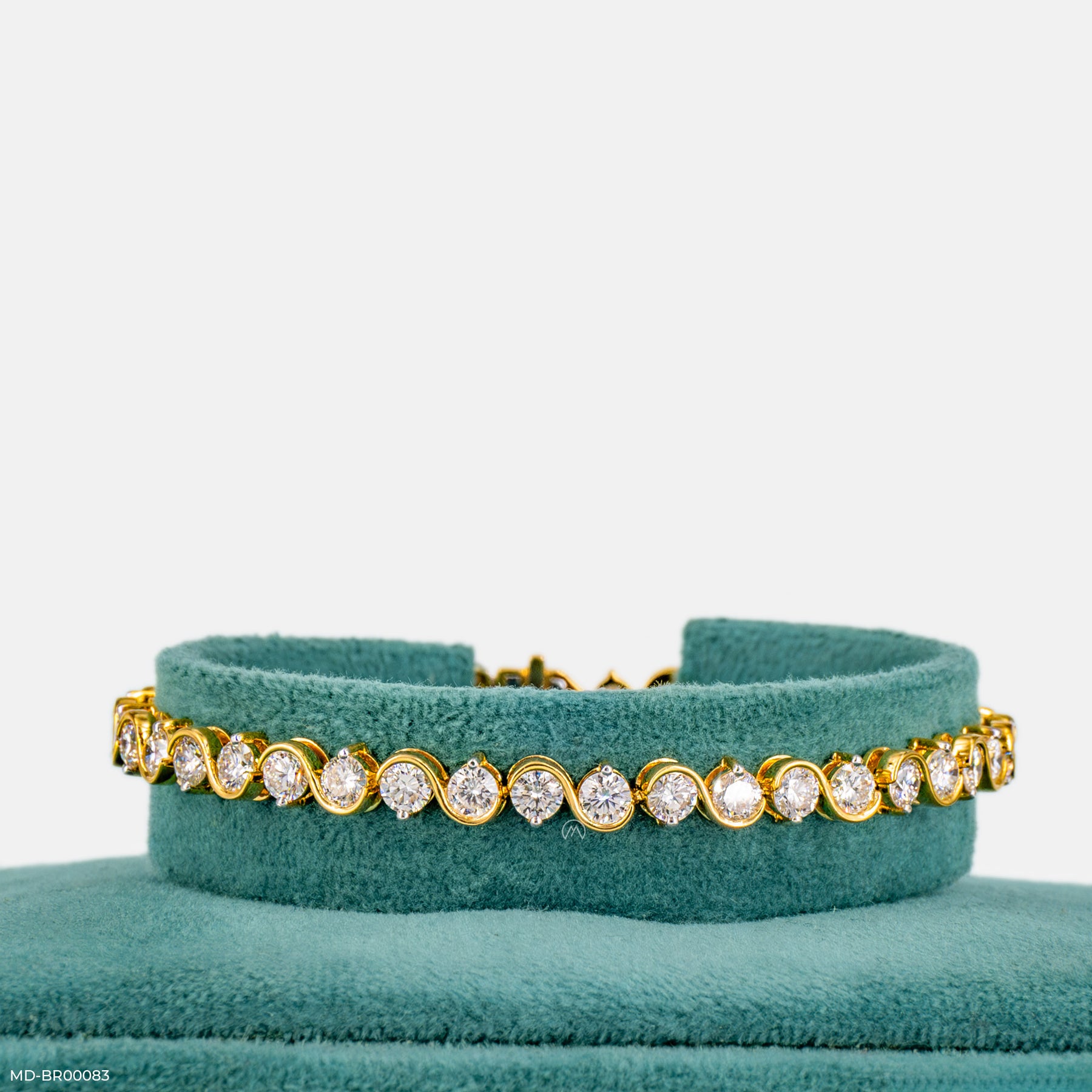 15 Cent Round Sparkling Solitaire Tennis Bracelet 14K Yellow Gold