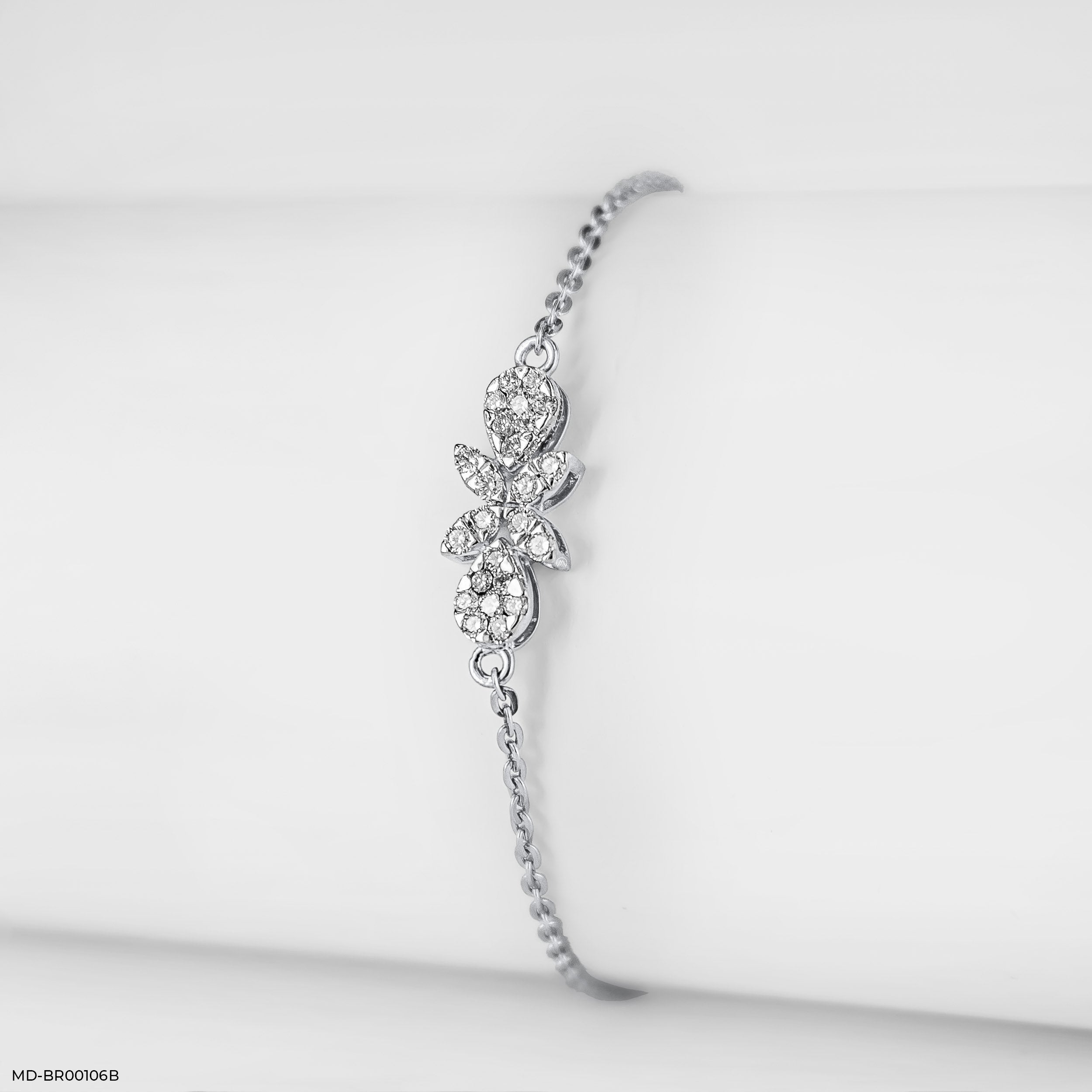 0.35 Carat Fragrant Flower Lab Diamond Bracelet