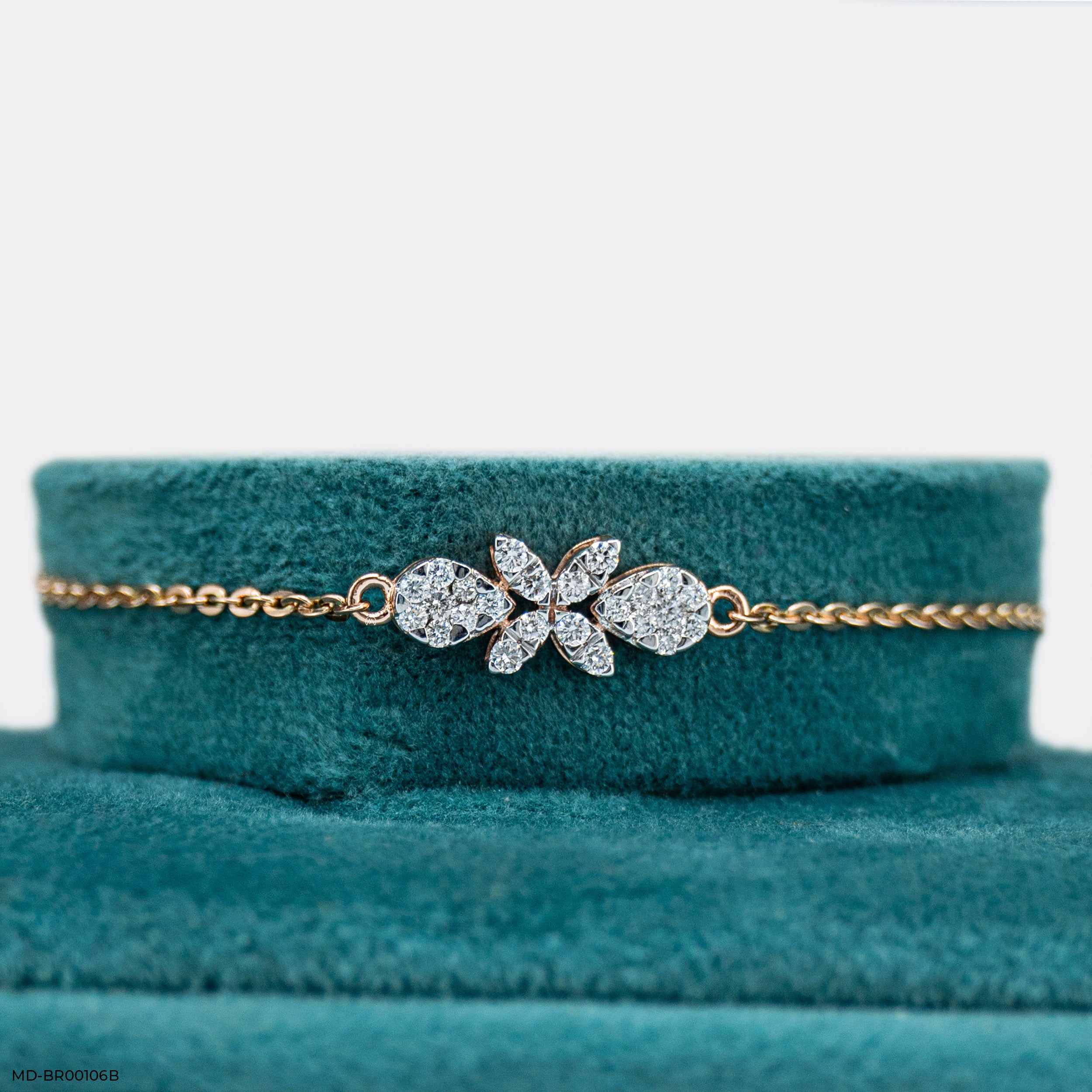 lab grown diamond bracelet for women