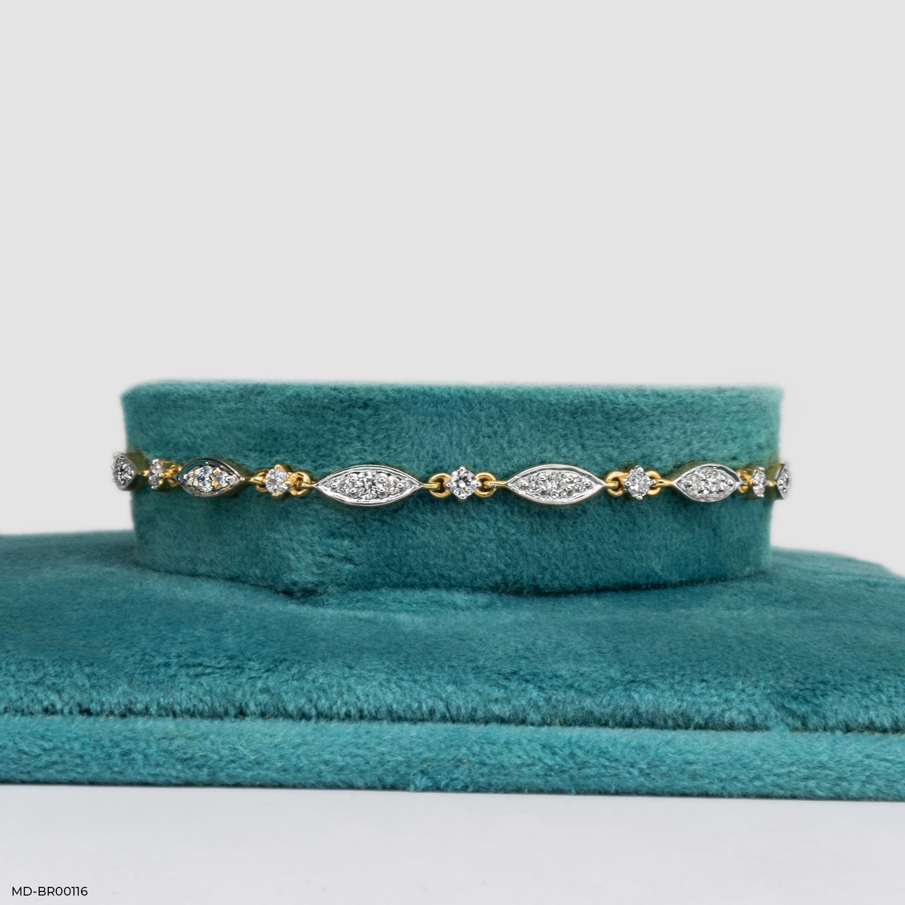 Prong Setting Diamond Bracelets 14K Yellow Gold