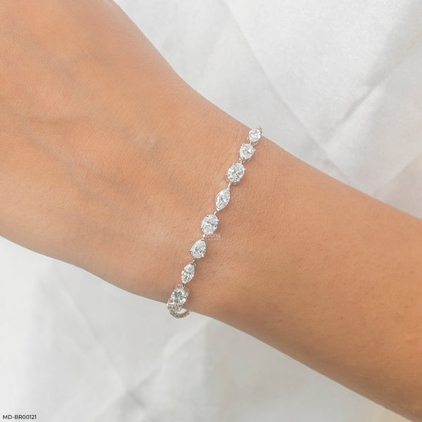 The Interlude Lab Diamond Bracelet 18K White Gold