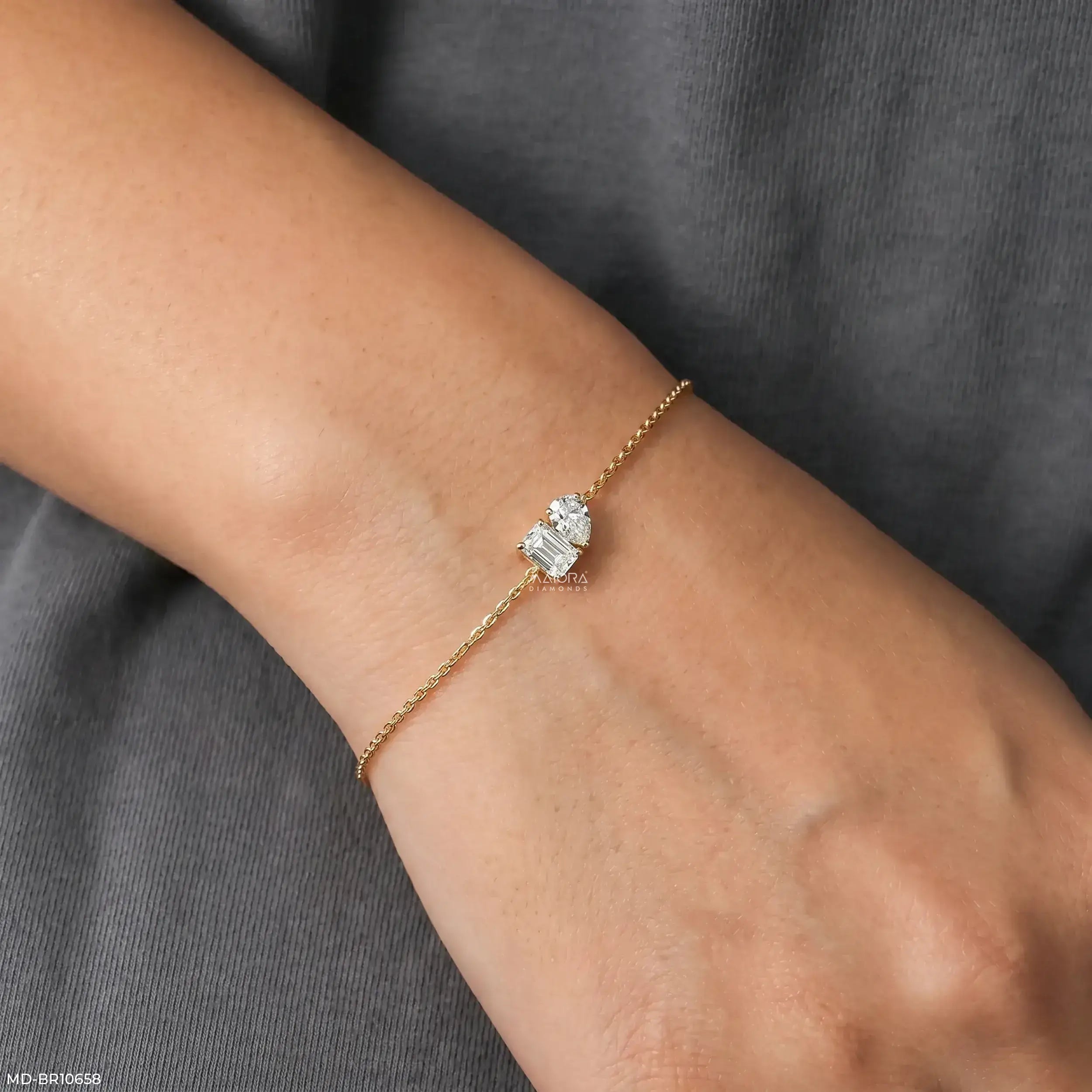 Parallel Duo Toi Et Moi Diamond Bracelet 9K Yellow Gold