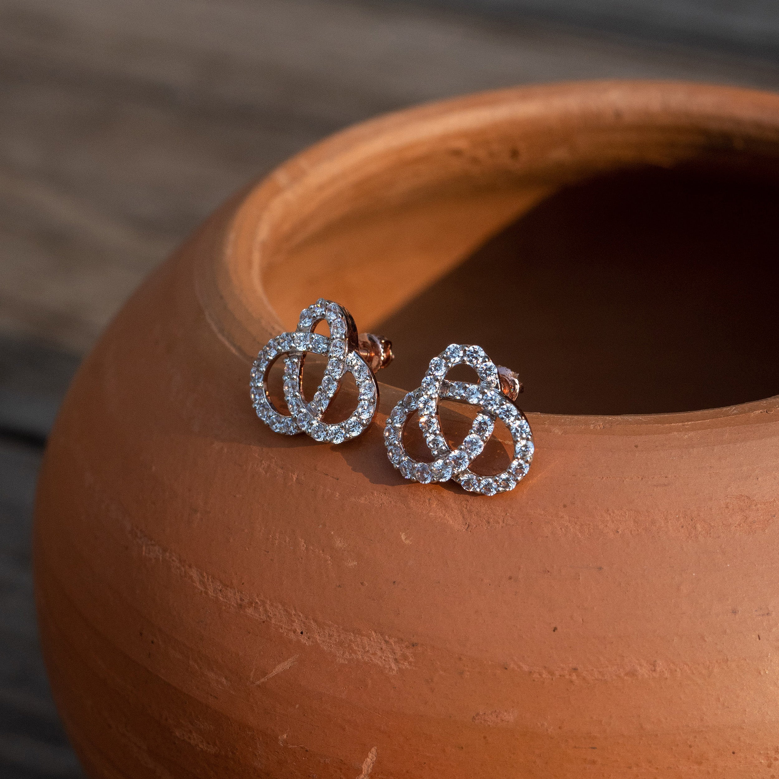 Scatter Waltz Bloom Diamond Earrings 9K White Gold