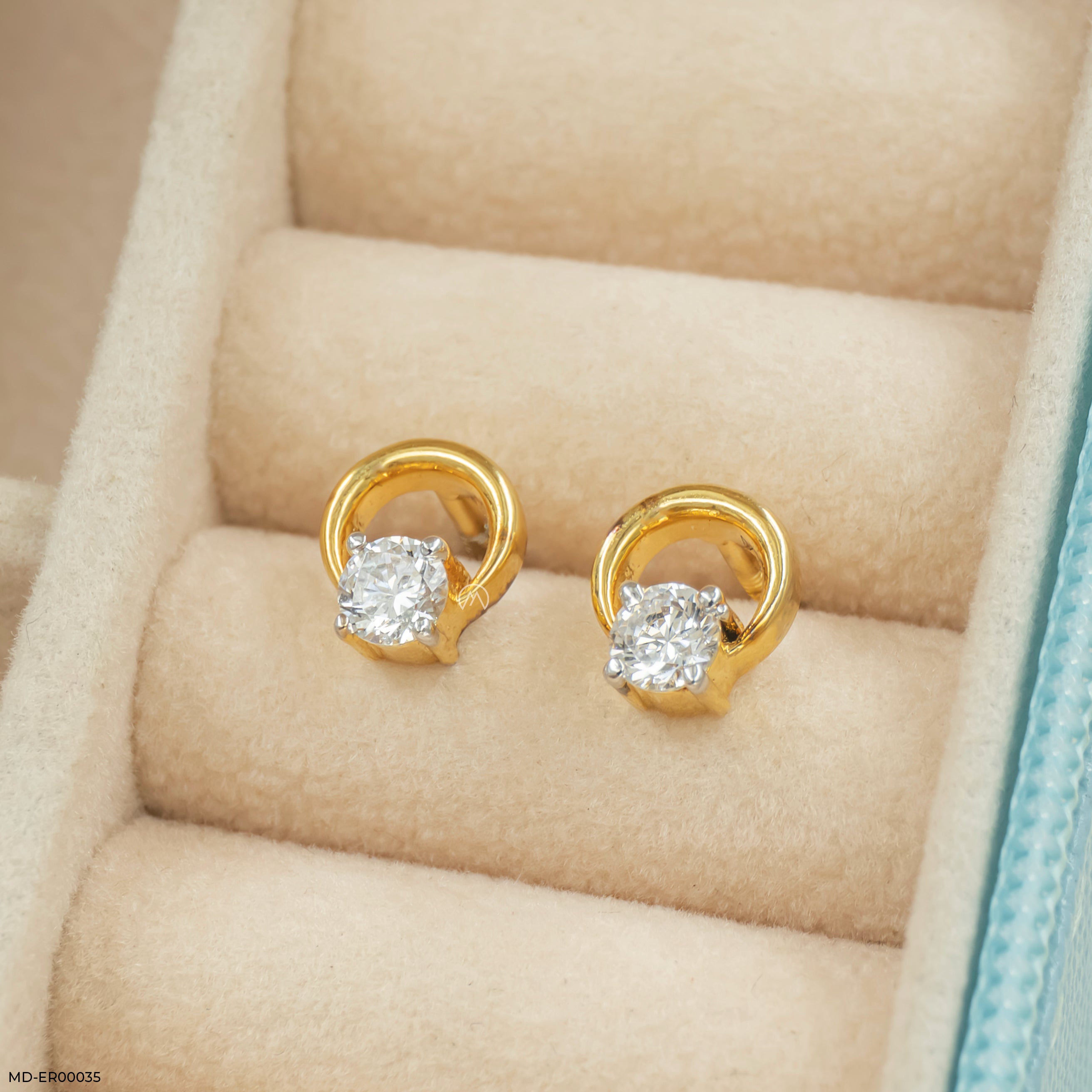 0.20 Carat Lil Loop Earrings 18K White Gold