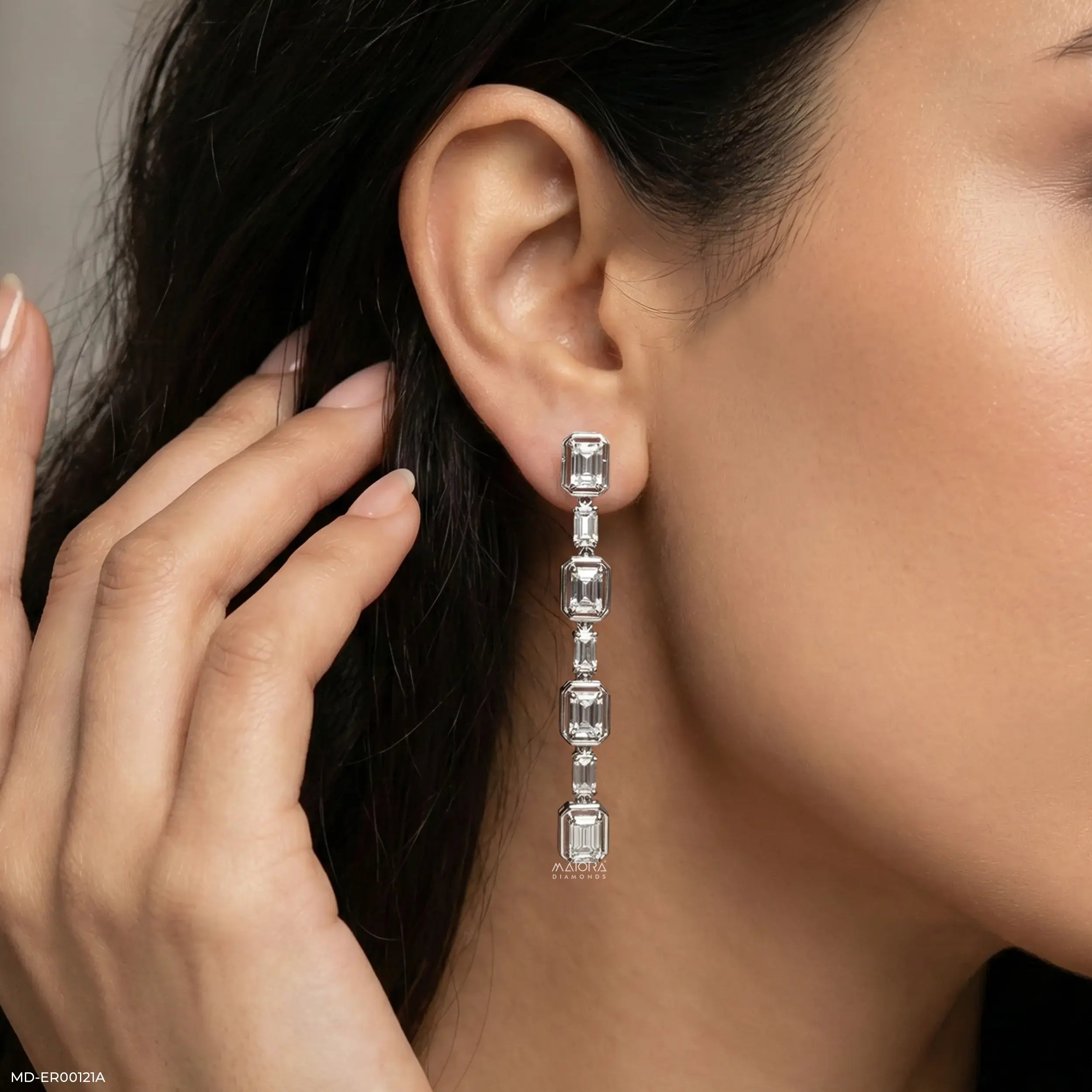 Glimmering Long Earrings 9K White Gold