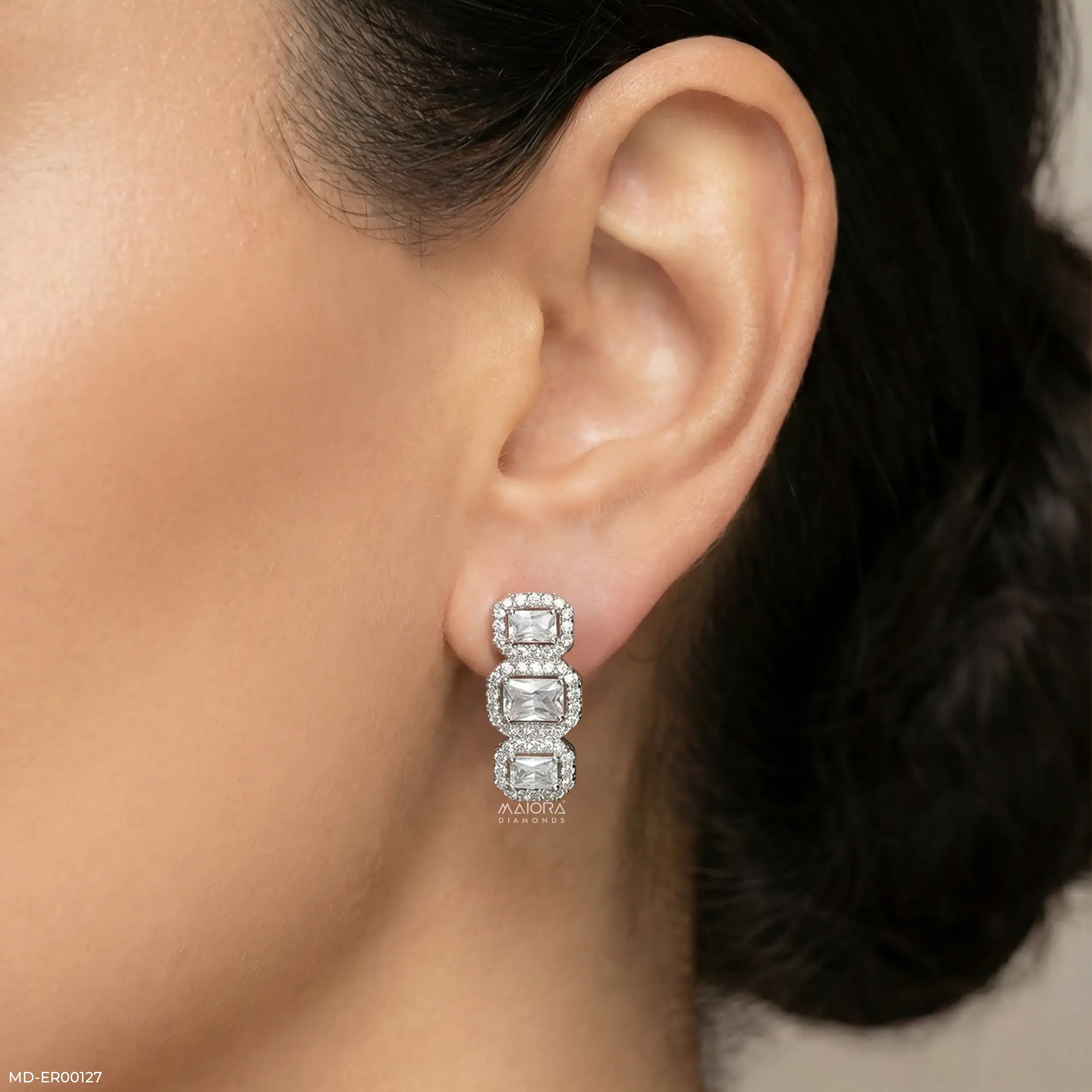 The Happy Tiara Hoops 9K White Gold