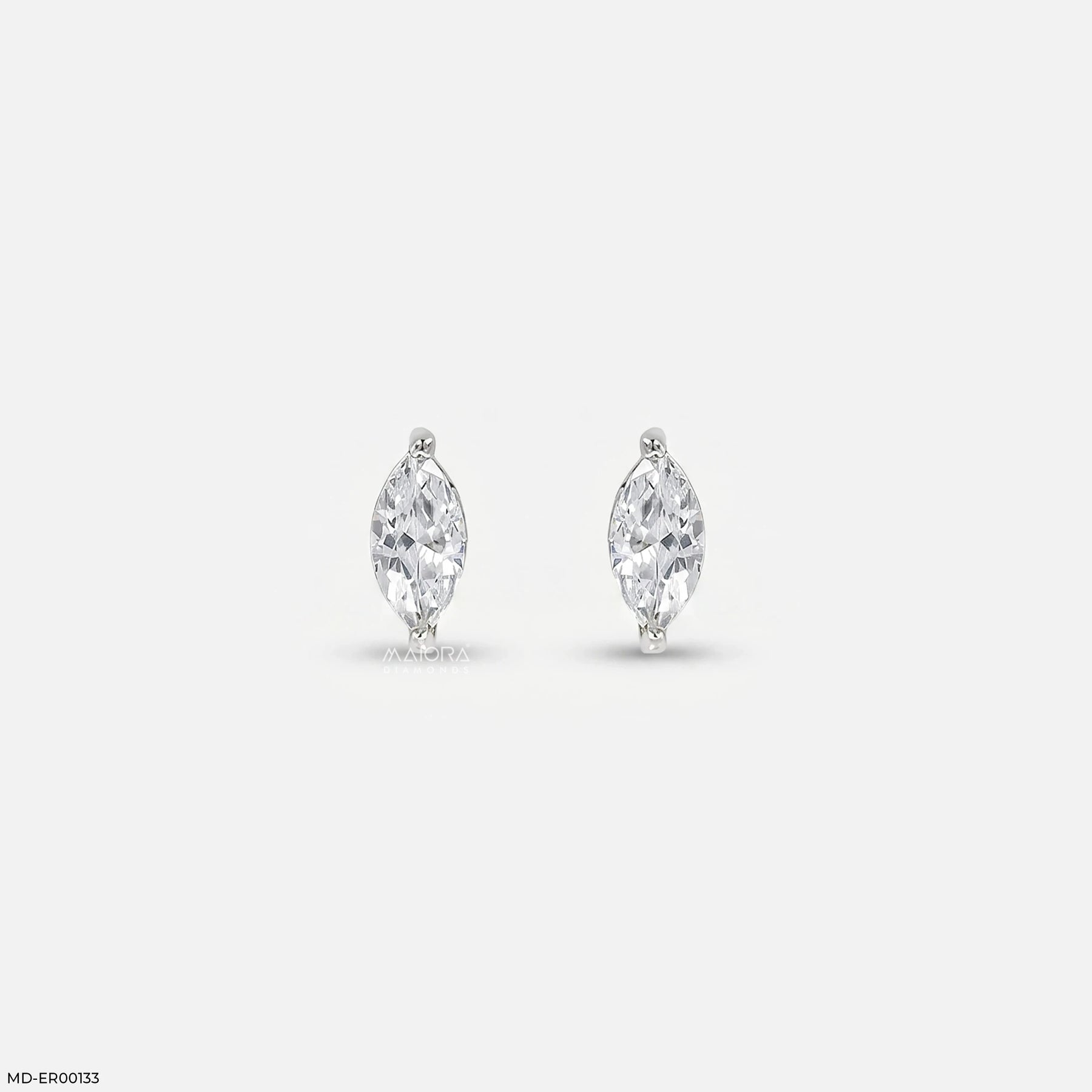 The Glistening Detachable Earrings Platinum 950