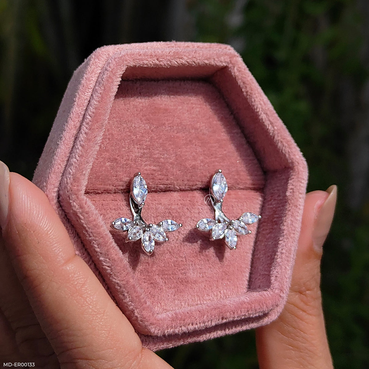 The Glistening Detachable Earrings