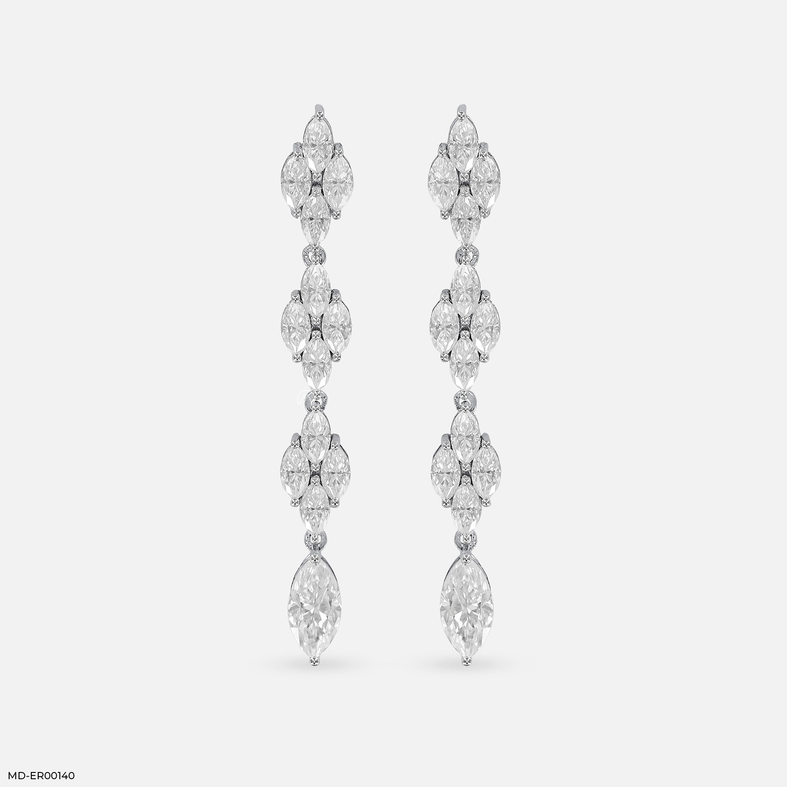 Shiny Line Earrings 18K White Gold