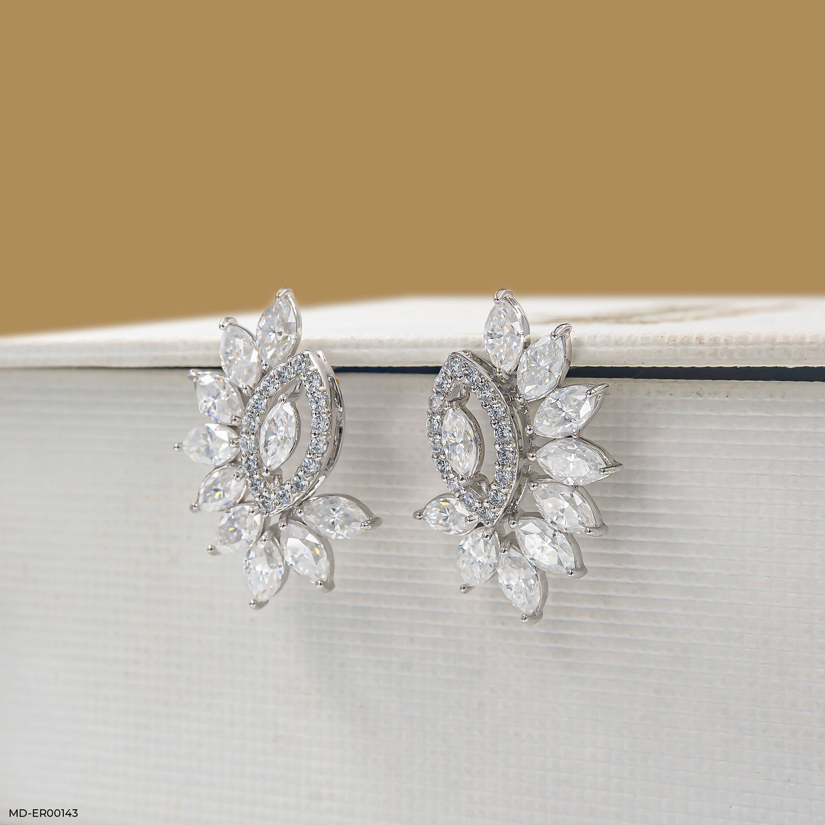 Tussie - Mussie Diamond Earrings