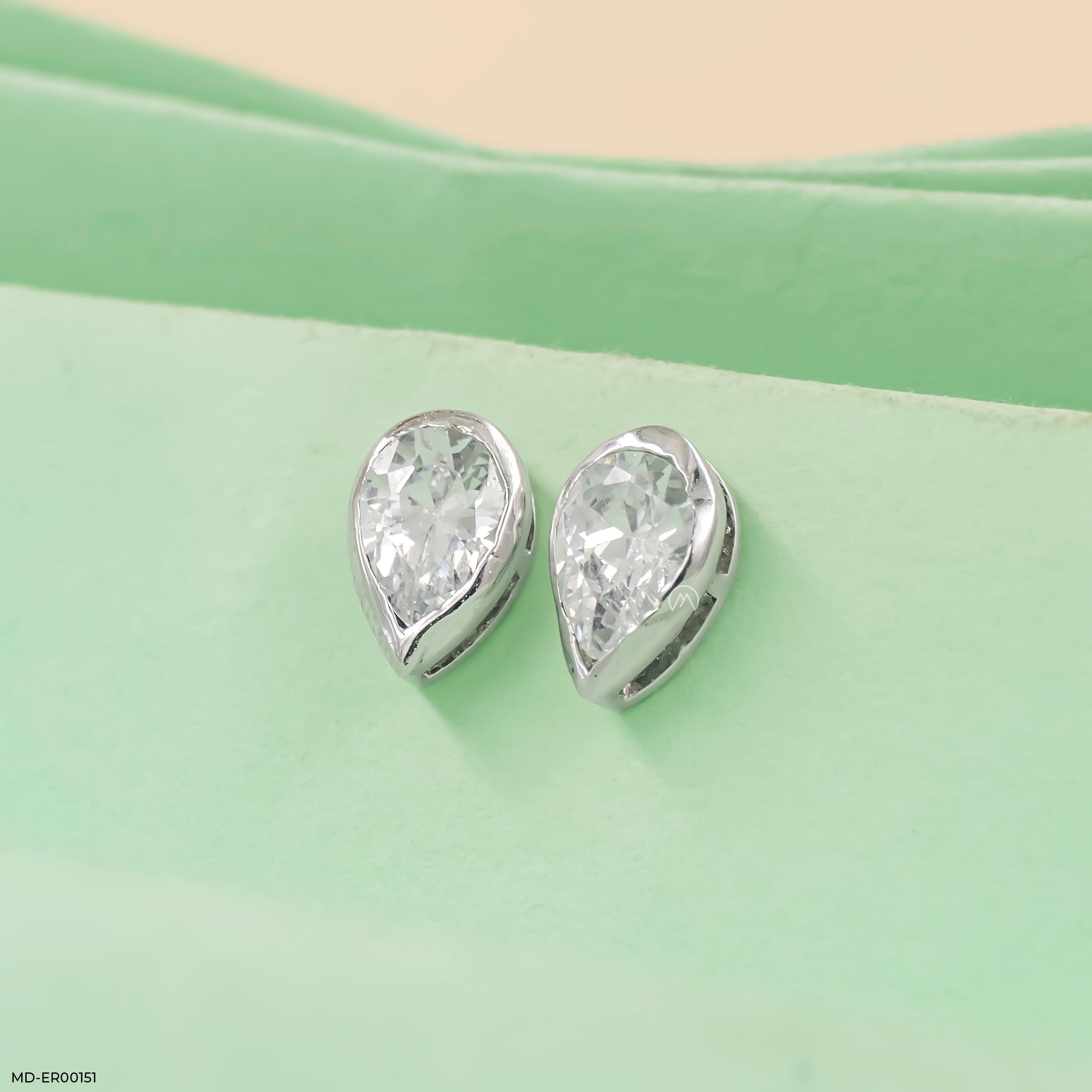 1 Carat Crystal Drop Earrings 9K Rose Gold
