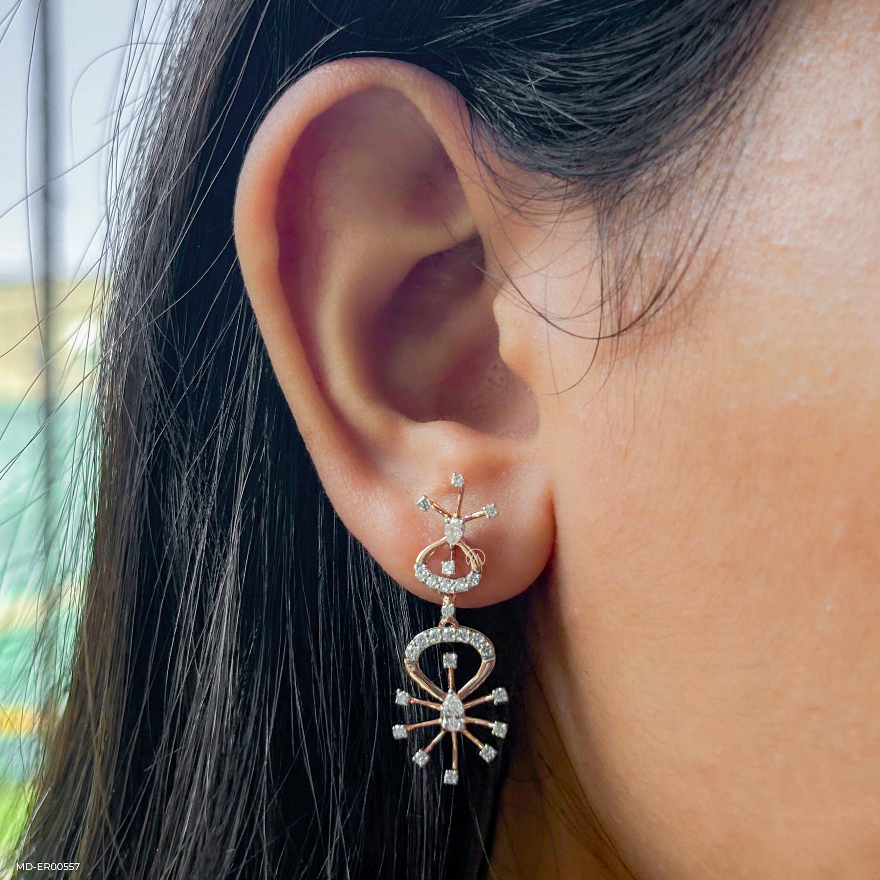 Sparkling Trap Diamond Earrings 14K Yellow Gold