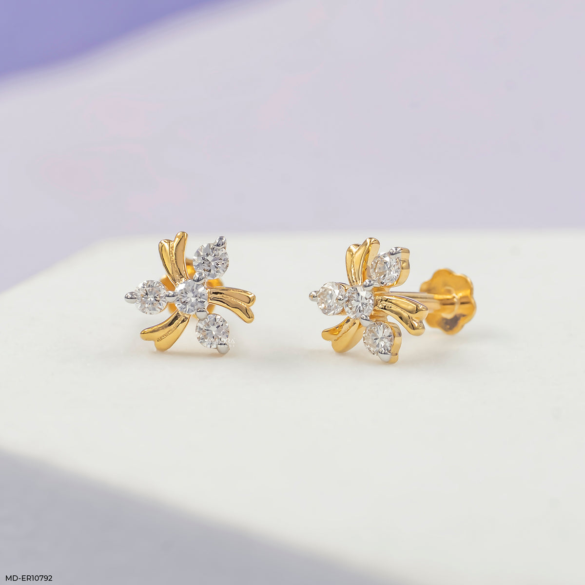 Twinkle Diamond Earrings