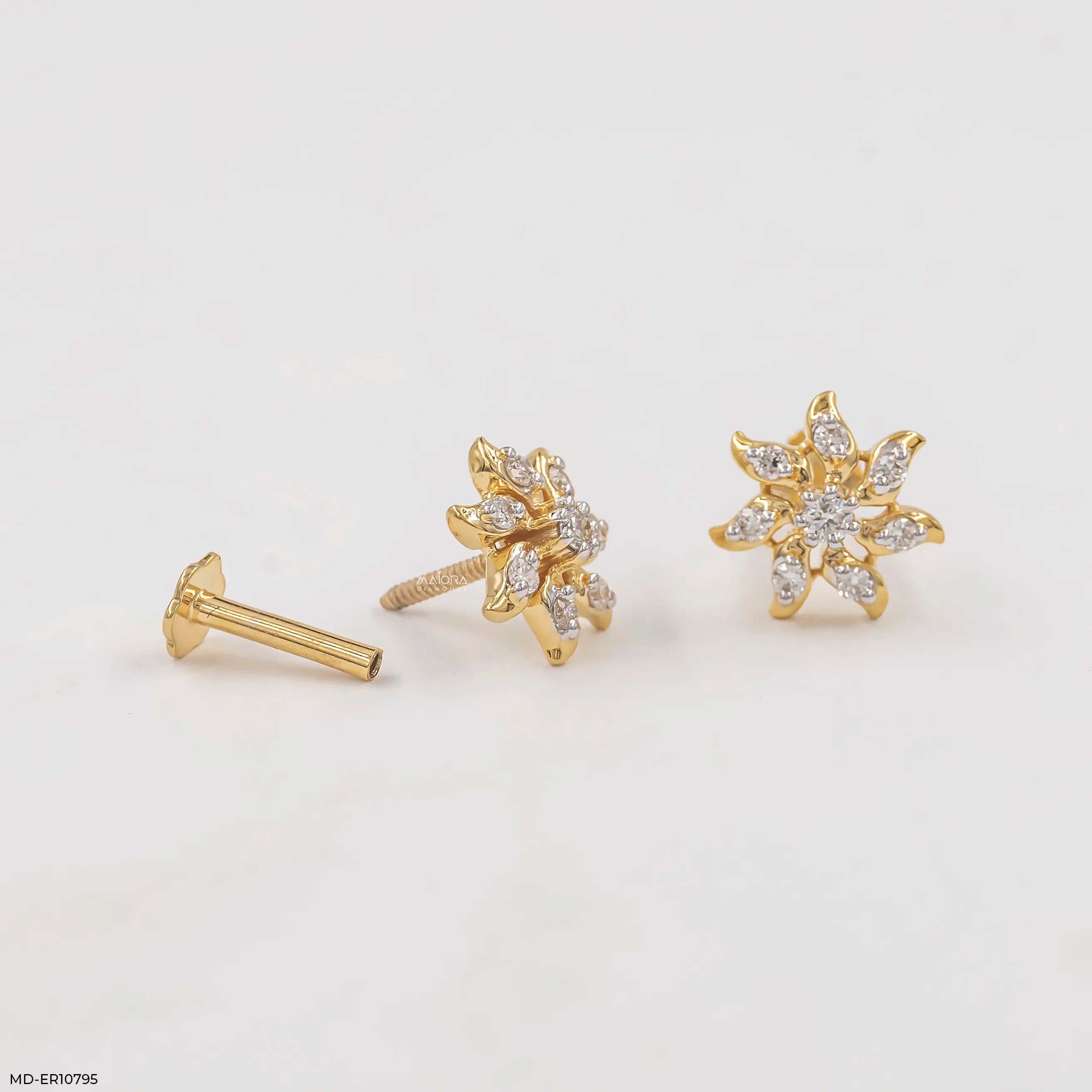 Golden Sun Diamond Earrings Platinum 950
