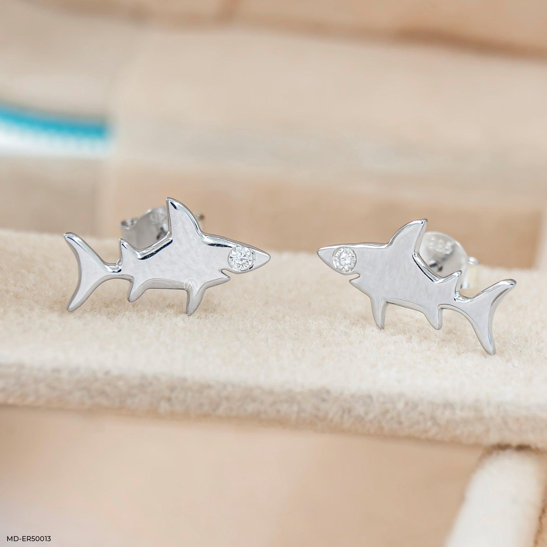 Sharklette Lab Diamond Stud 925 Sterling Silver