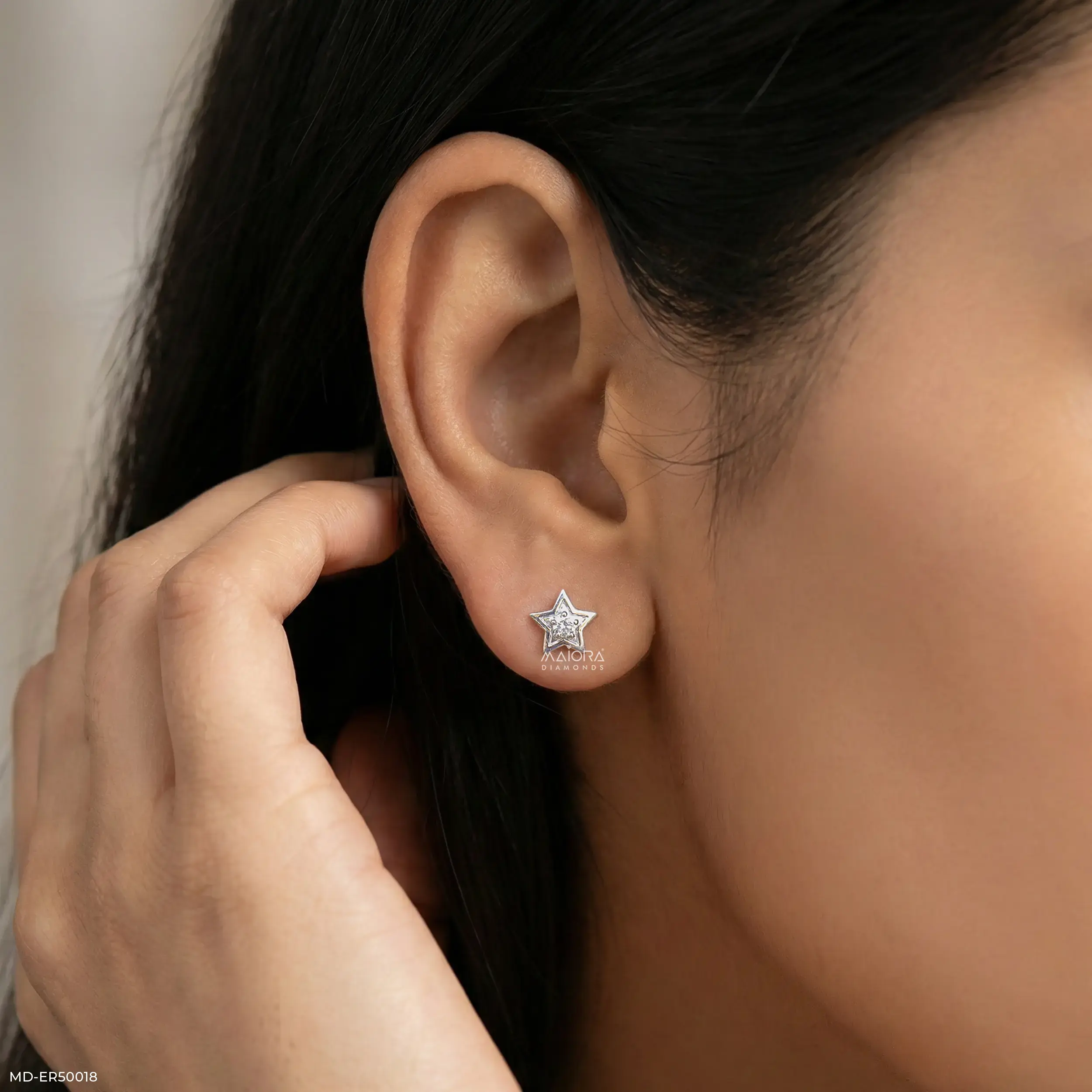 Mini Starry Lab Diamond Stud