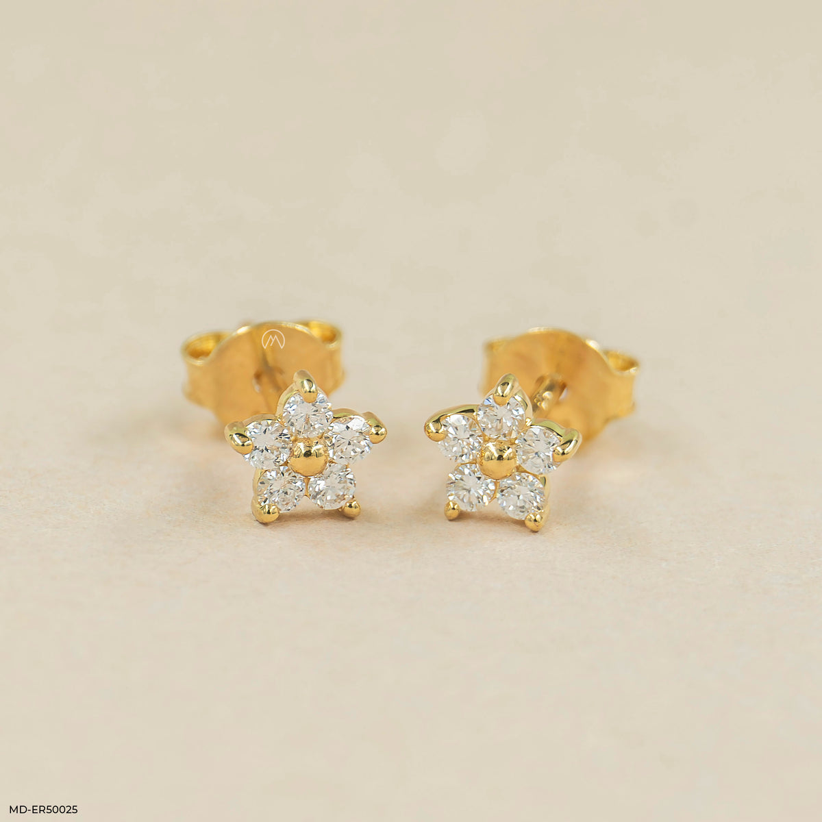Lustra Lab Diamond Stud