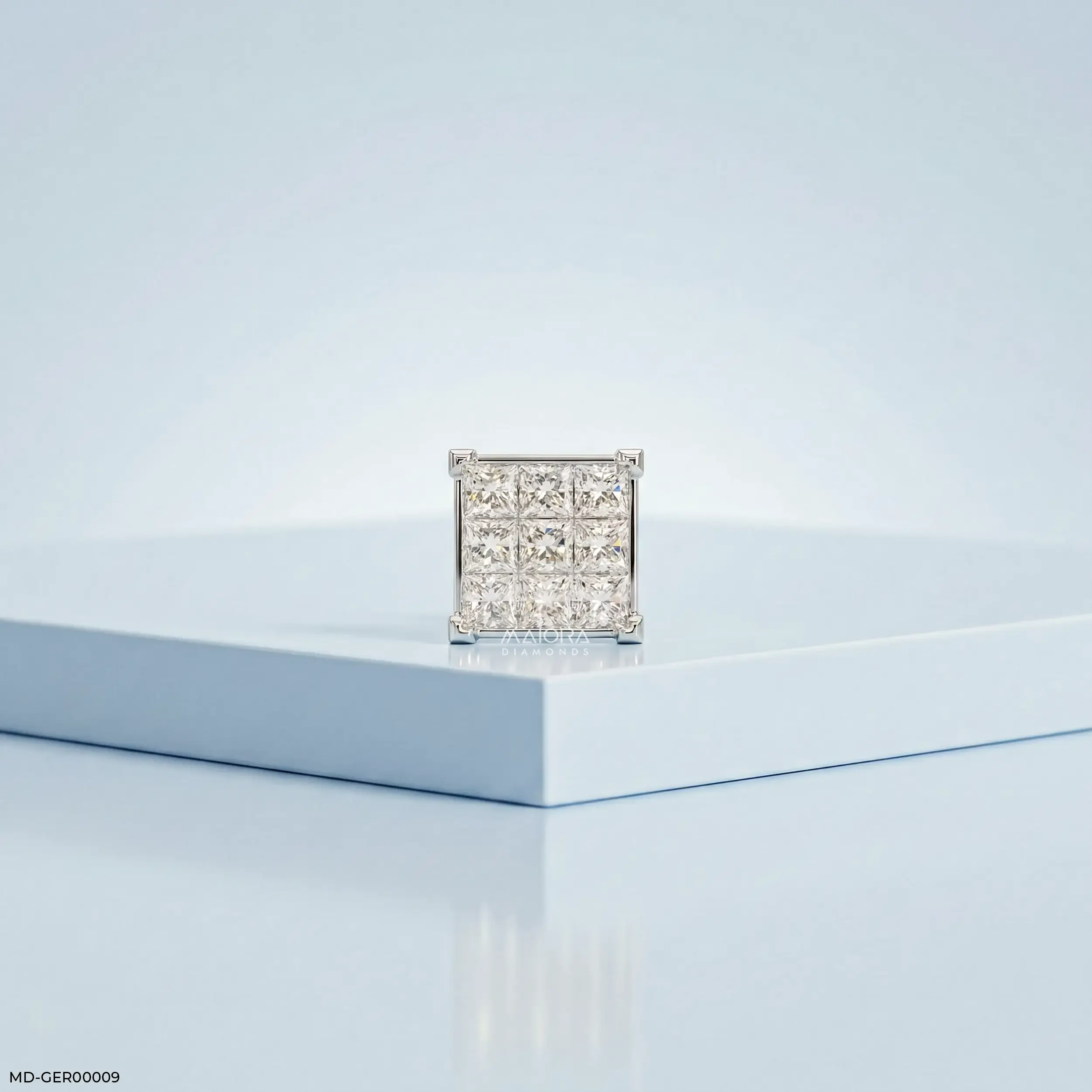 Sparkling Cluster Diamond Mens Stud Earring Platinum 950