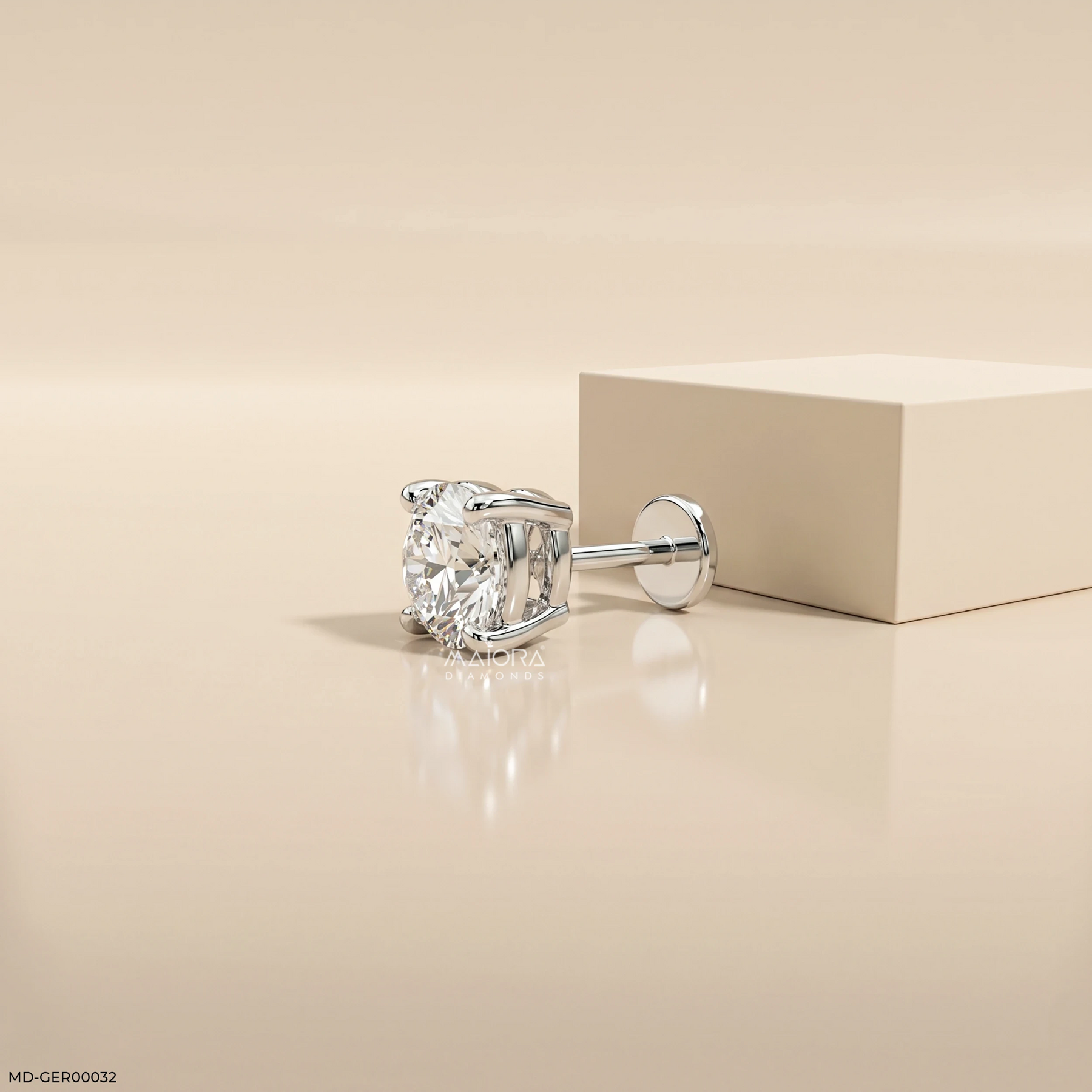 Pure Glow Round Diamond Mens Stud Earring Platinum 950