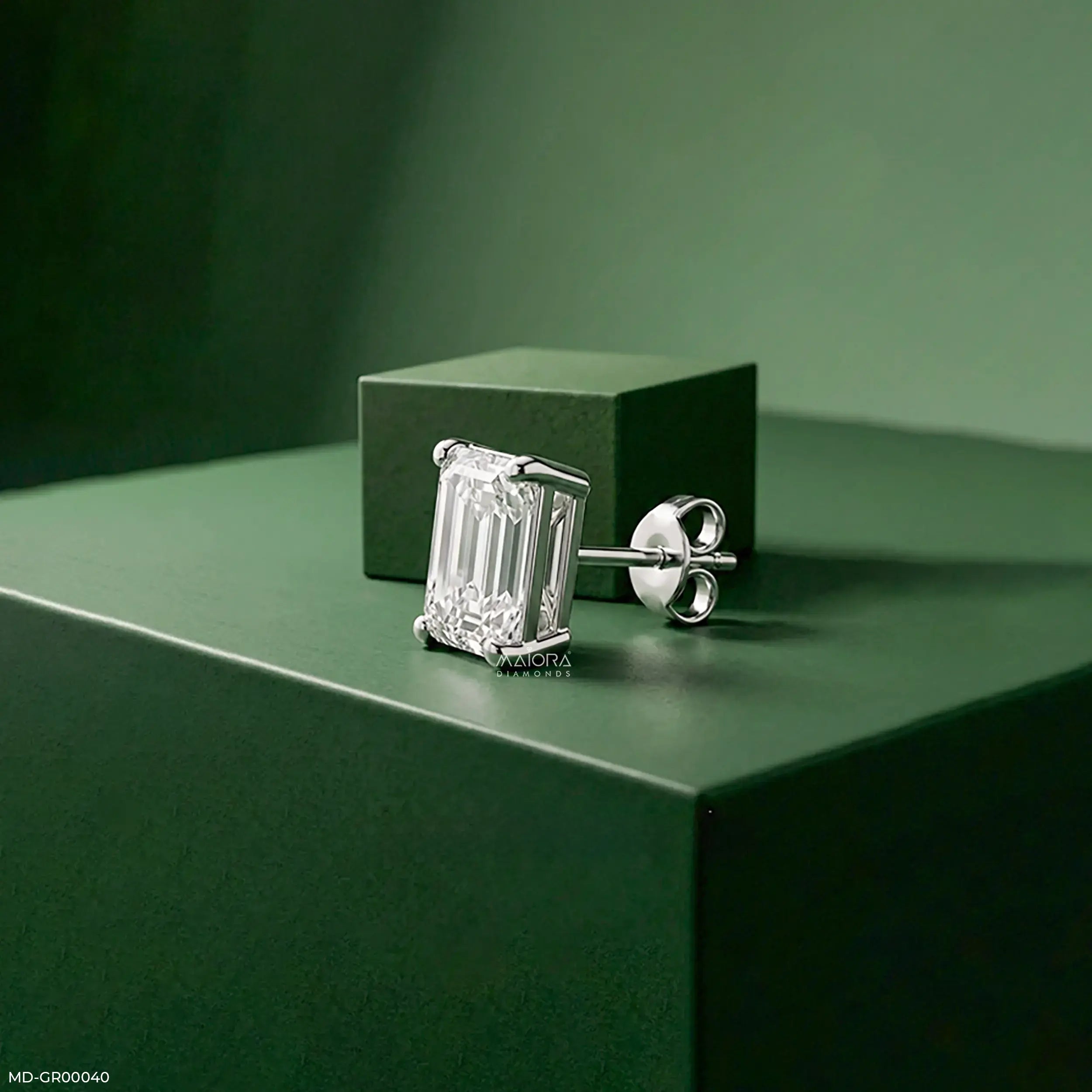 Essential Emerald Mens Stud Earring 9K White Gold